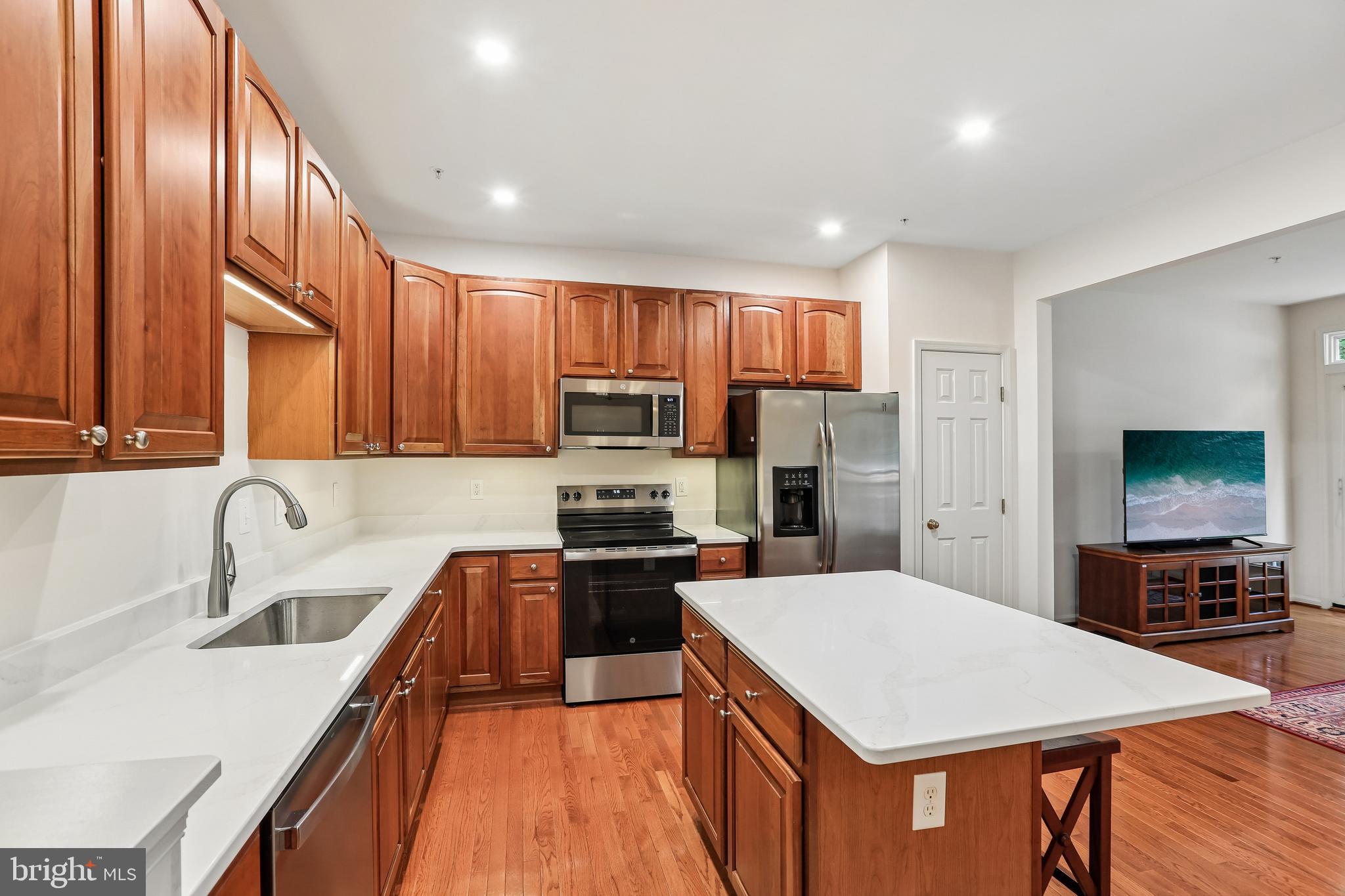 WAVERLY WOODS - Residential