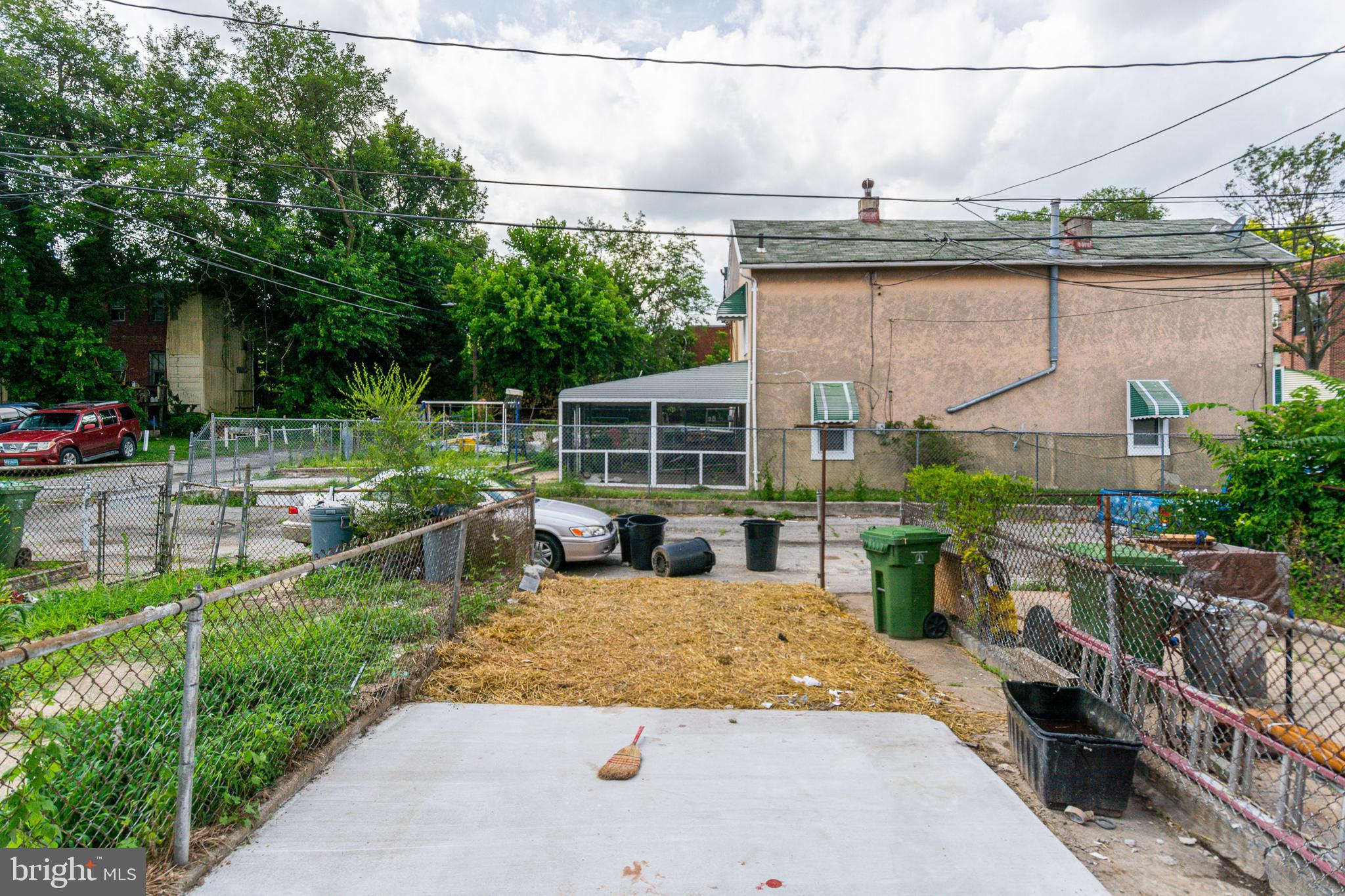 COLD SPRING NEWTOWN - Residential