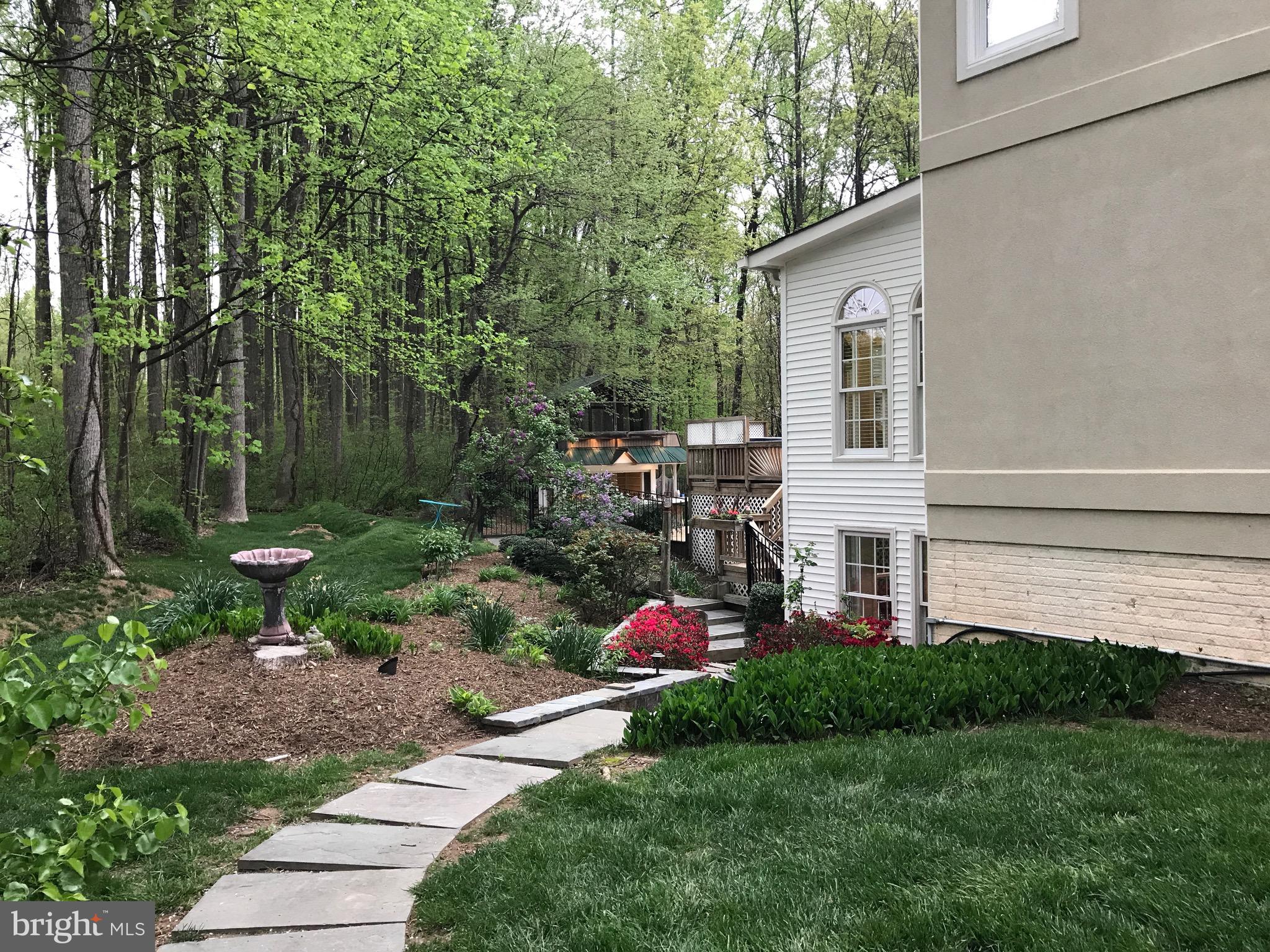 WOODS AT TAMA - Residential