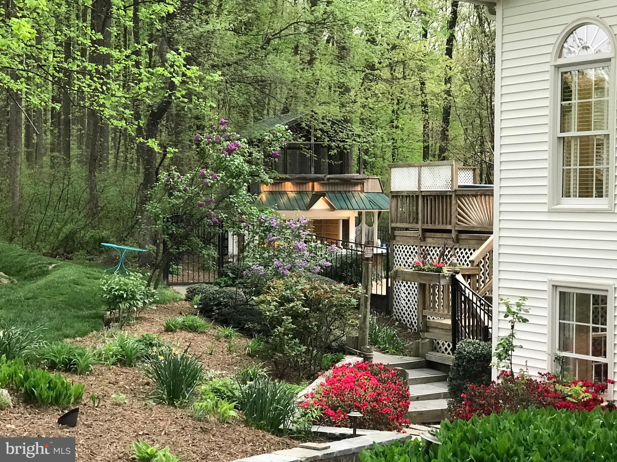 WOODS AT TAMA - Residential