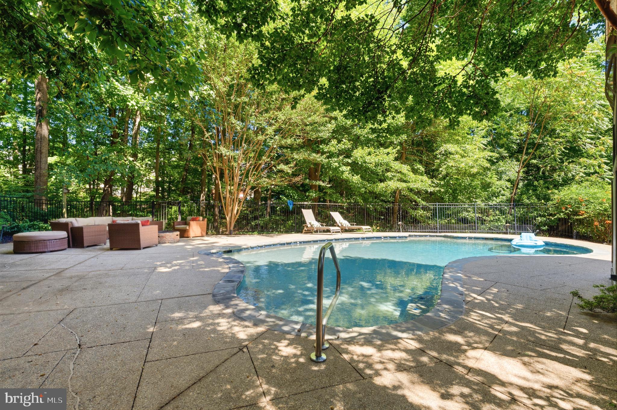 WOODS AT TAMA - Residential