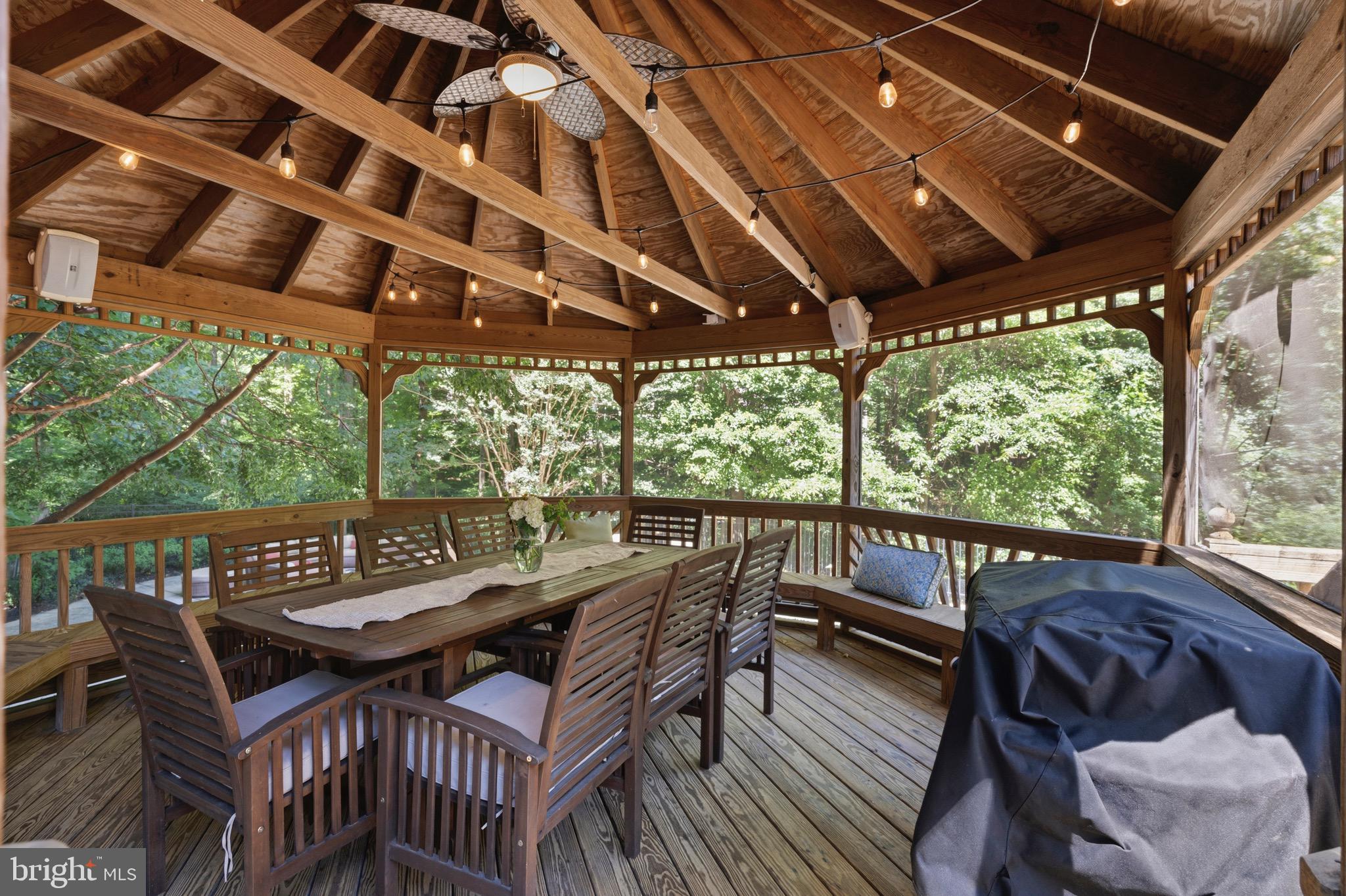 WOODS AT TAMA - Residential
