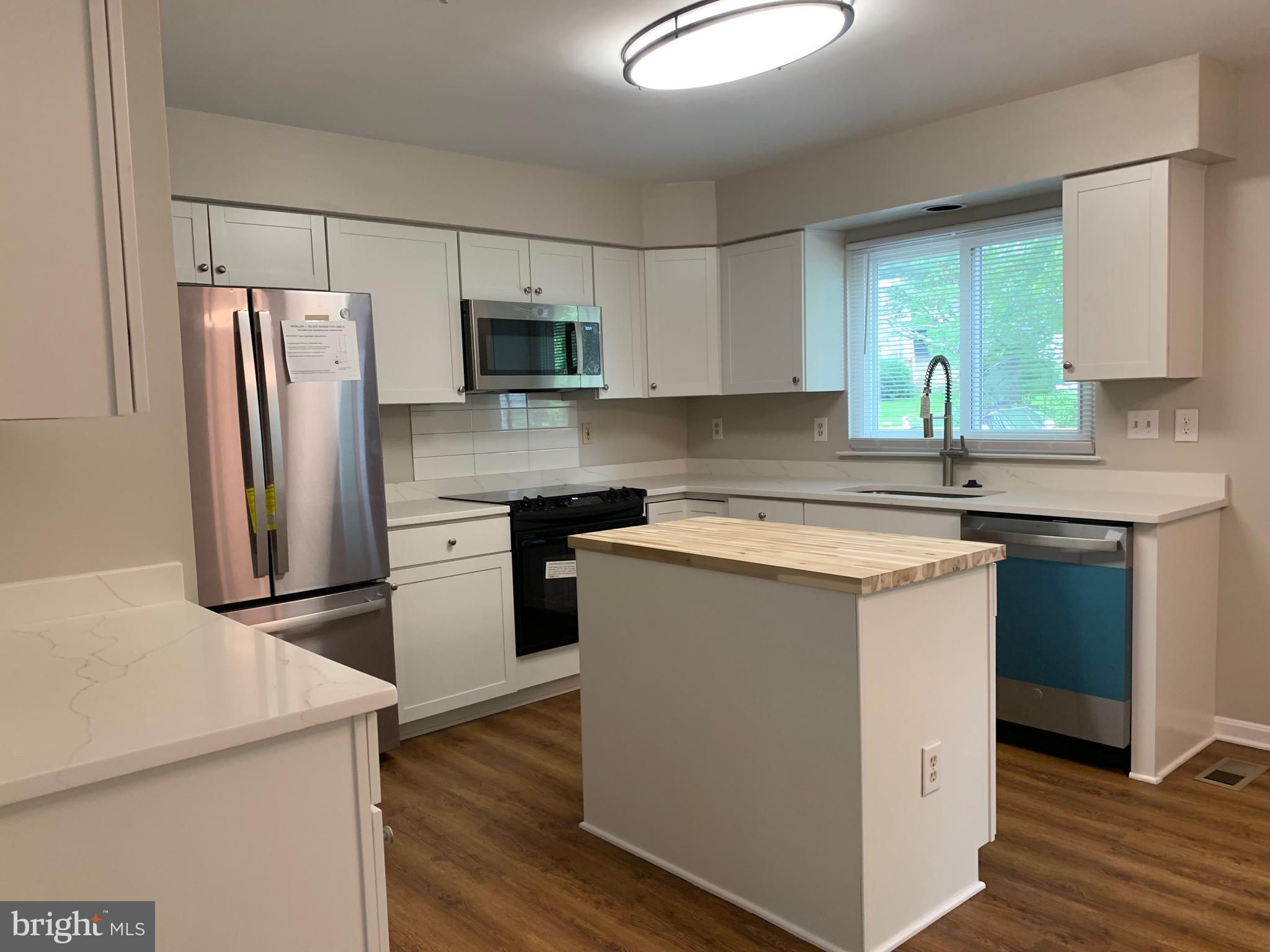 LONGMEAD CROSSING - Residential