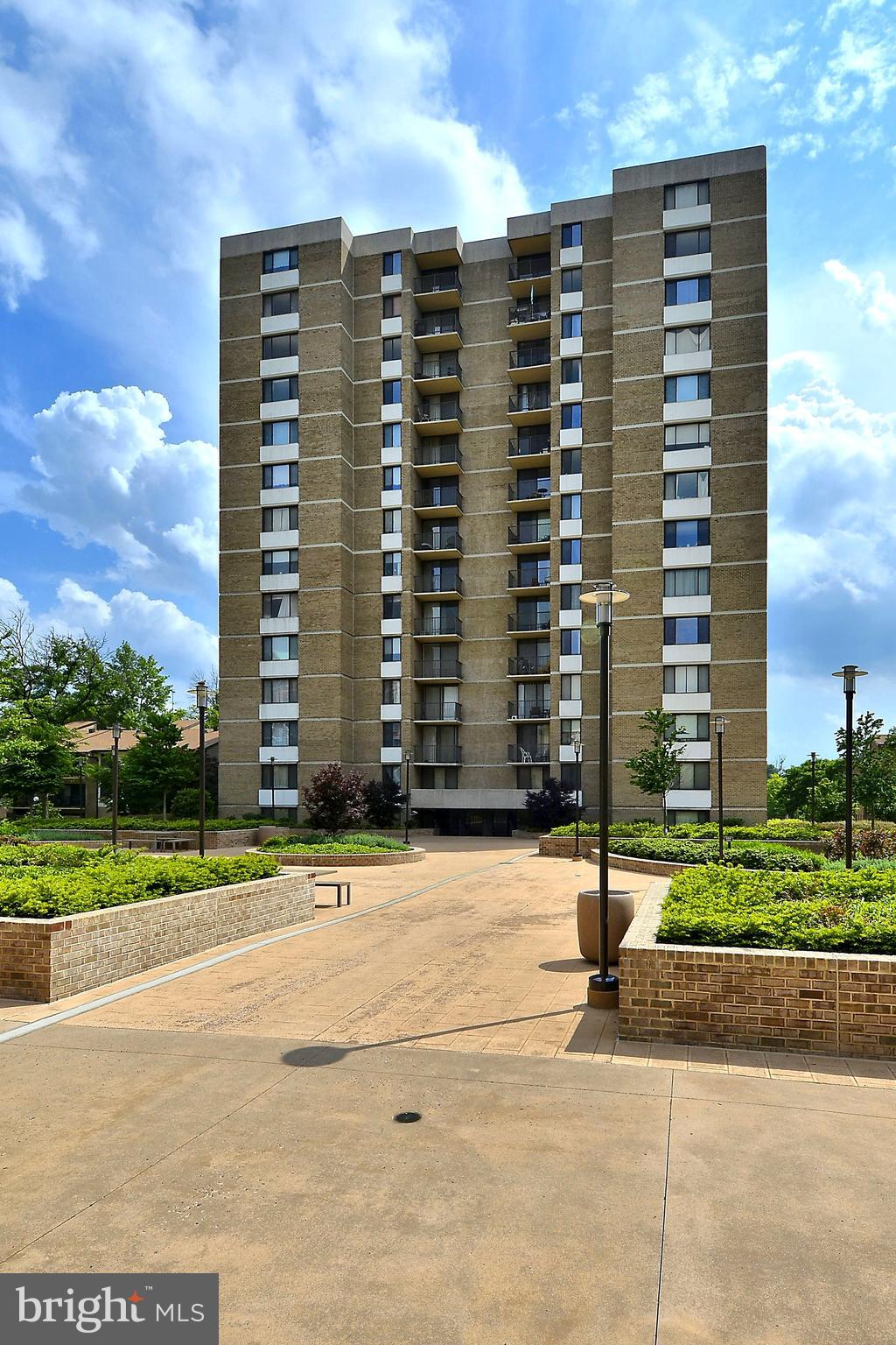 AMERICANA CENTRE - Residential