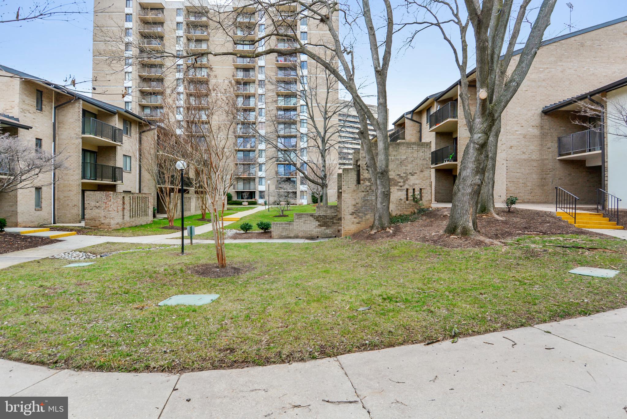 AMERICANA CENTRE - Residential