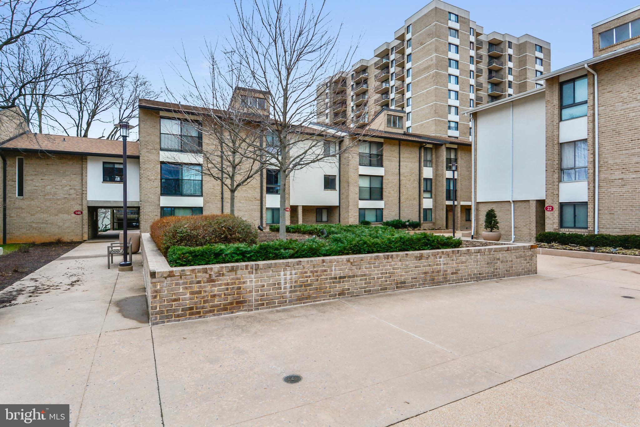 AMERICANA CENTRE - Residential