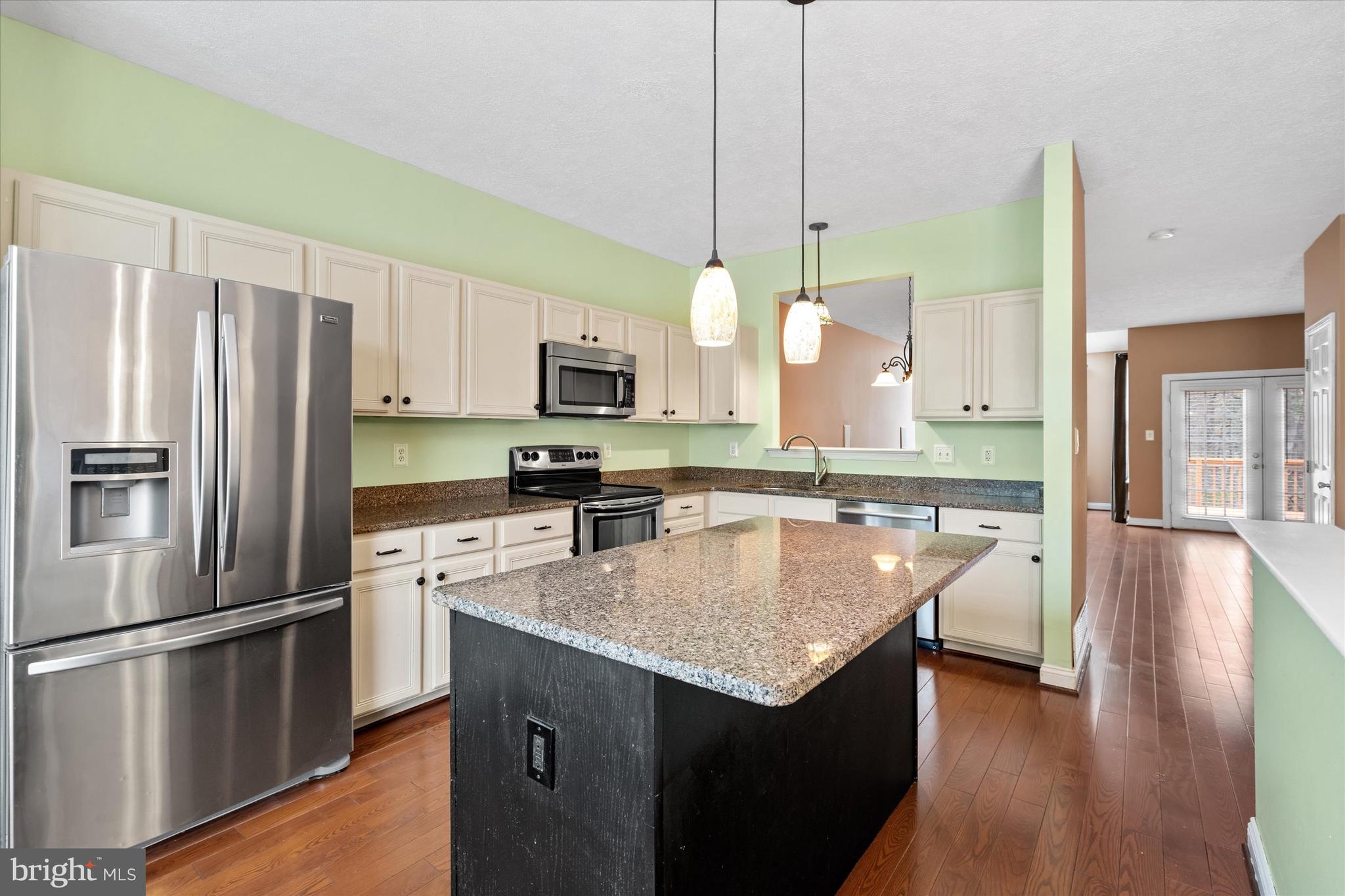 NORTH POINTE - Residential