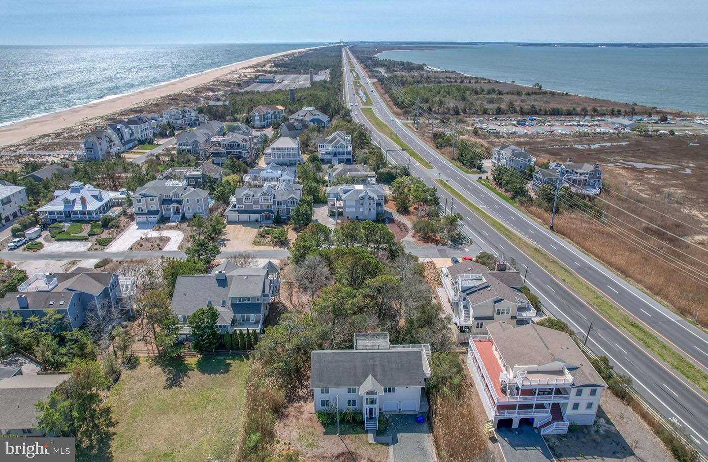 INDIAN BEACH - Land