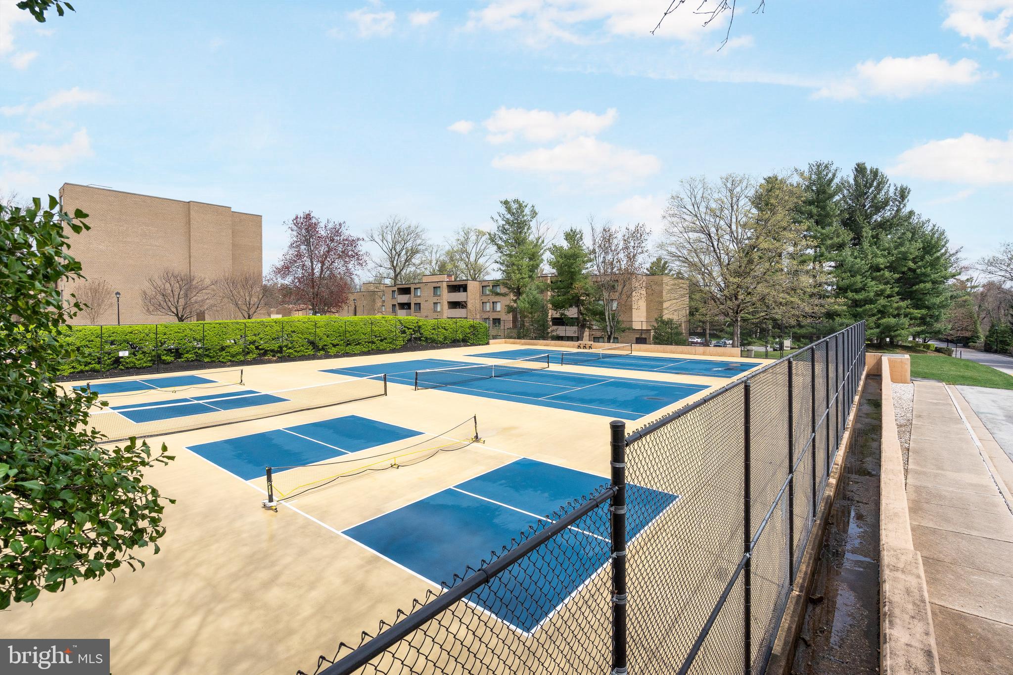 ANNEN WOODS - Residential