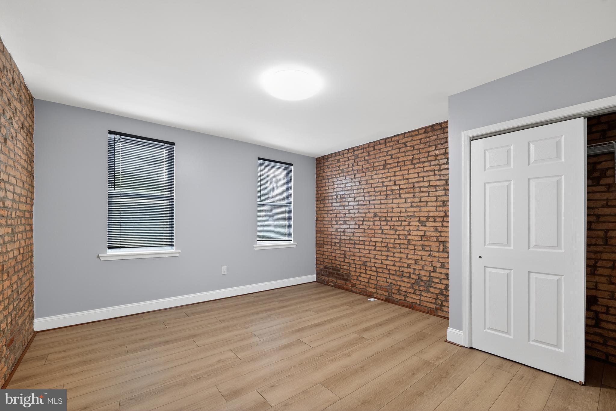 BROADWAY EAST - Residential