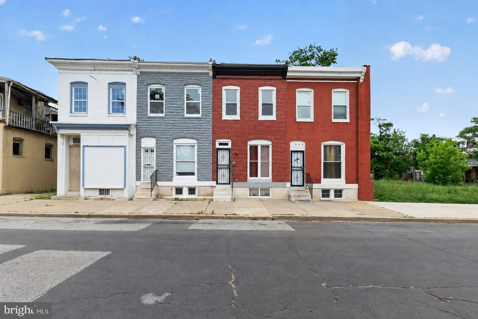 BROADWAY EAST - Residential