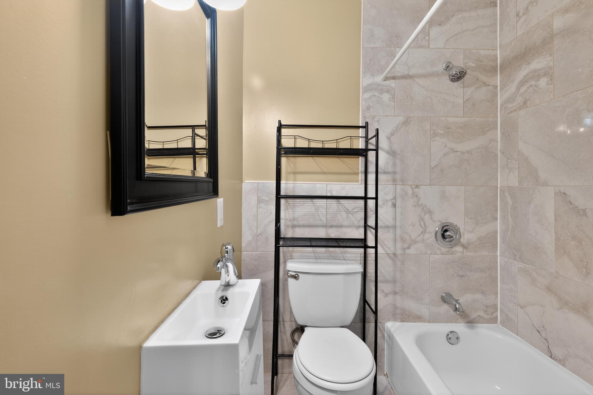 BROADWAY EAST - Residential