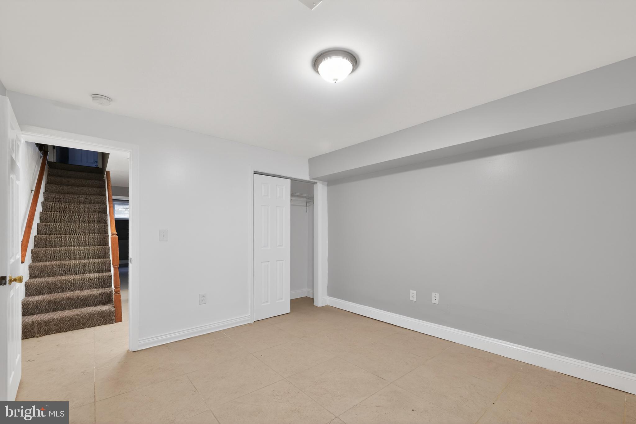 BROADWAY EAST - Residential