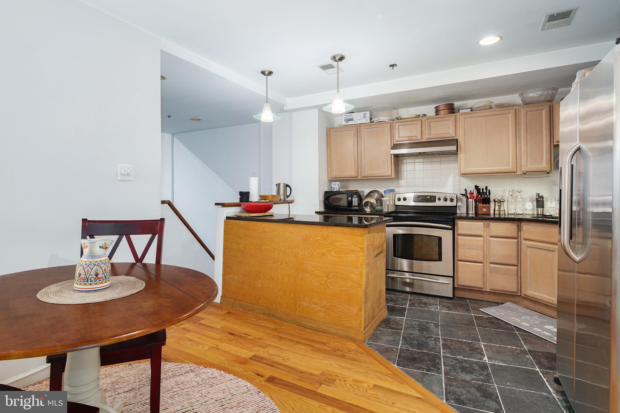 GRADUATE HOSPITAL - Residential Lease