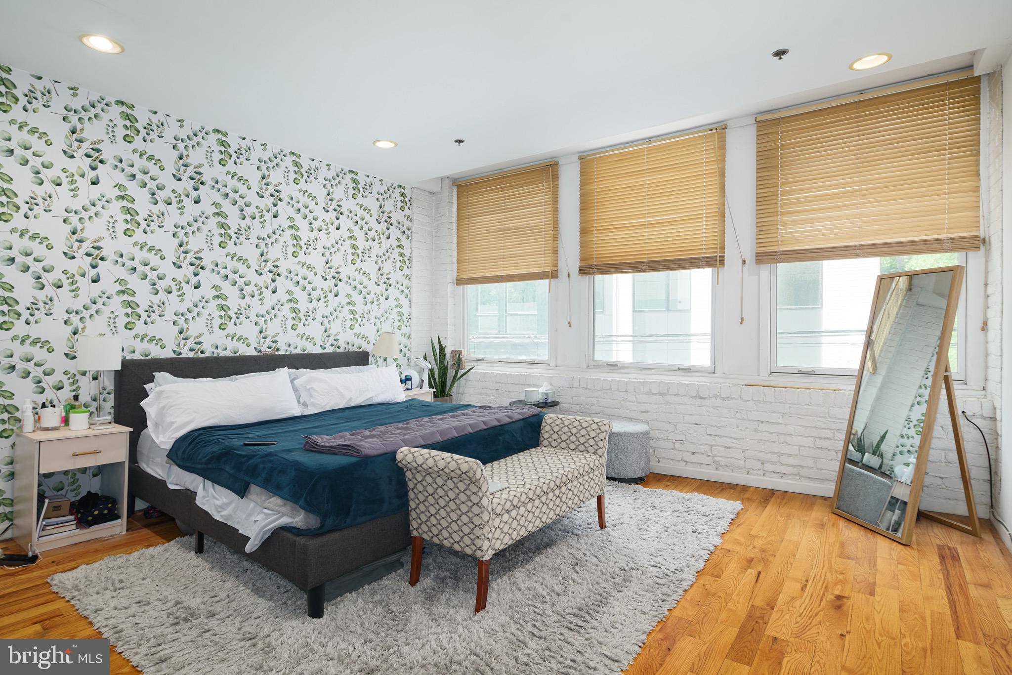 GRADUATE HOSPITAL - Residential Lease