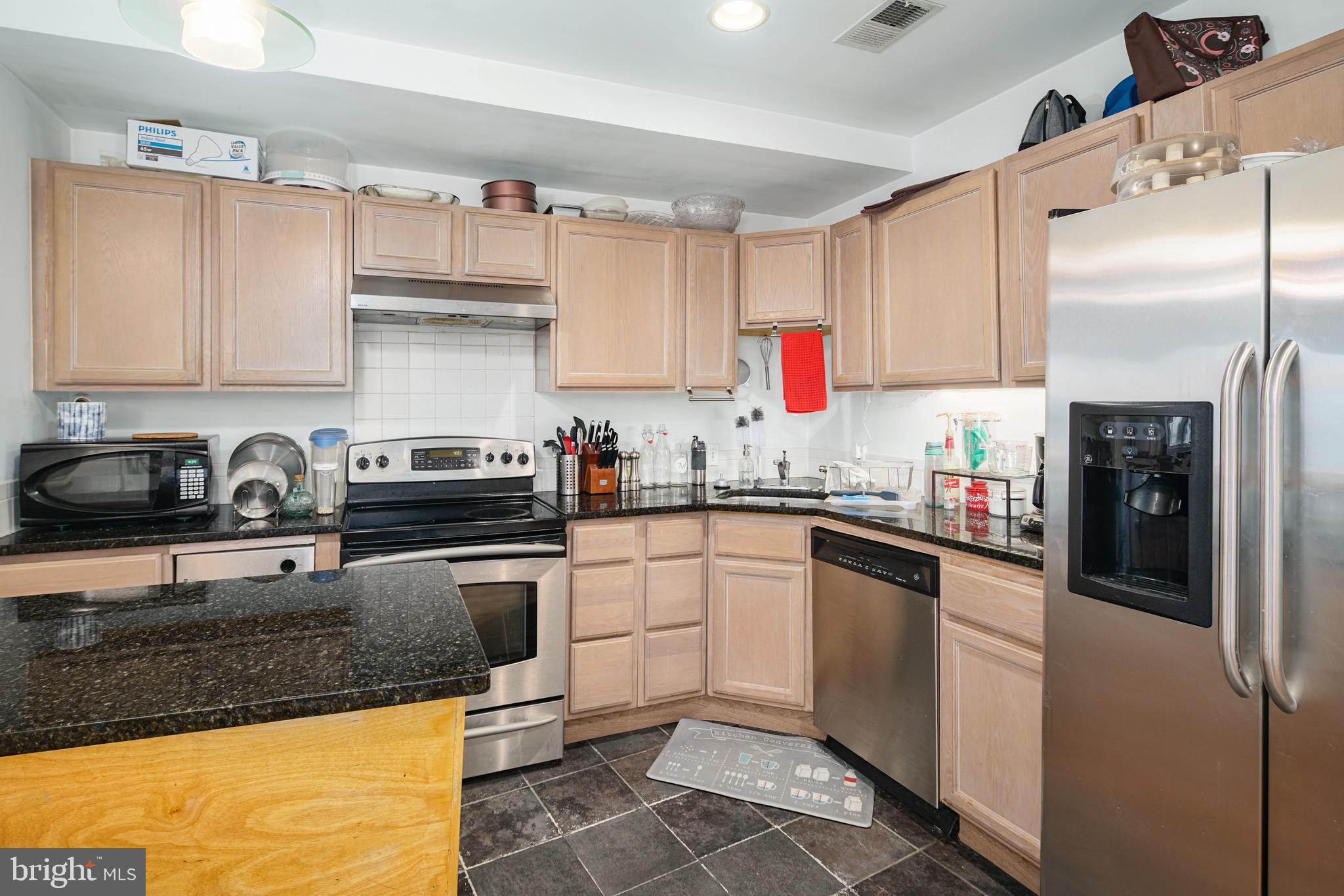 GRADUATE HOSPITAL - Residential Lease