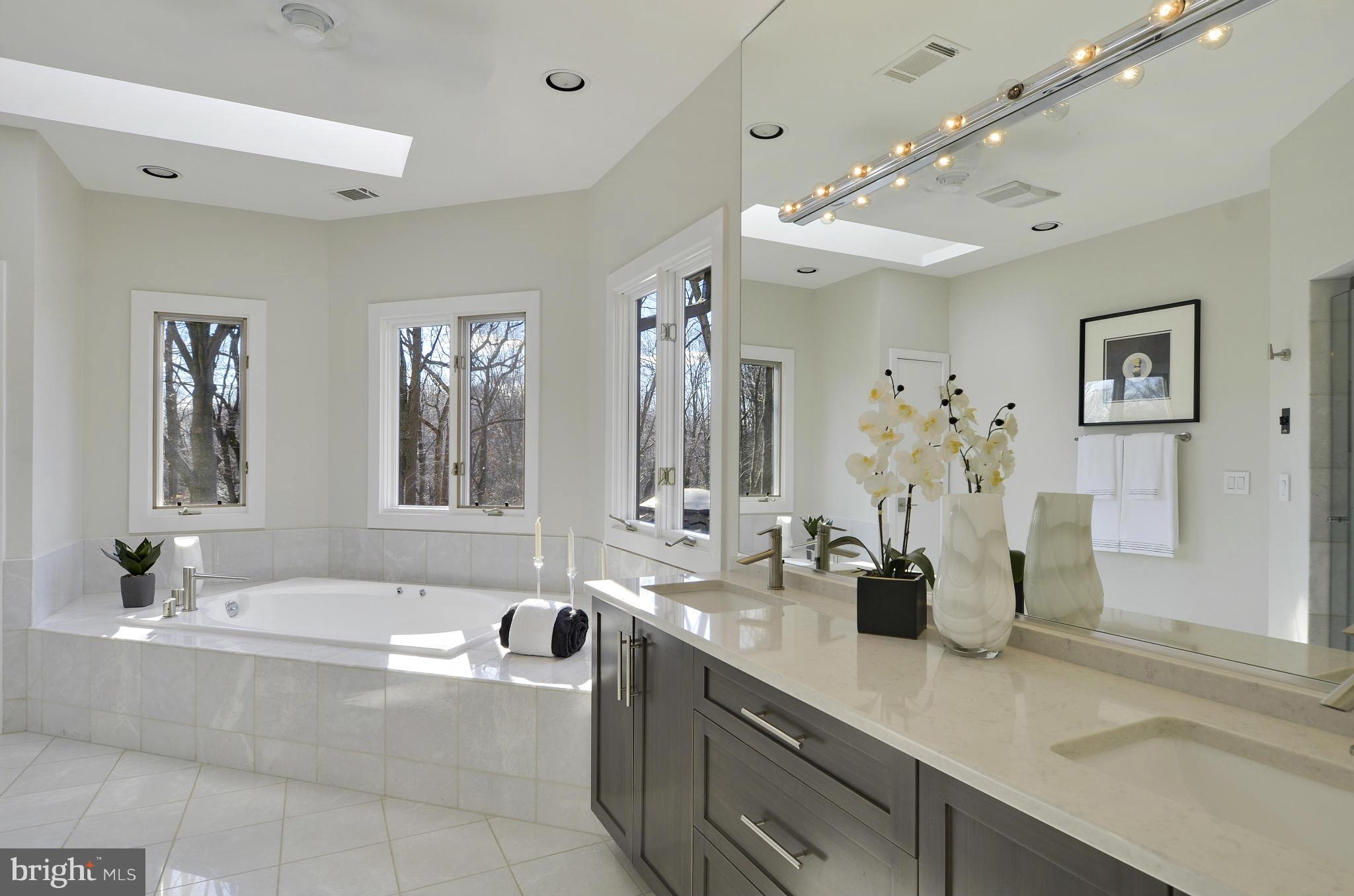 MAZZA WOODS - Residential