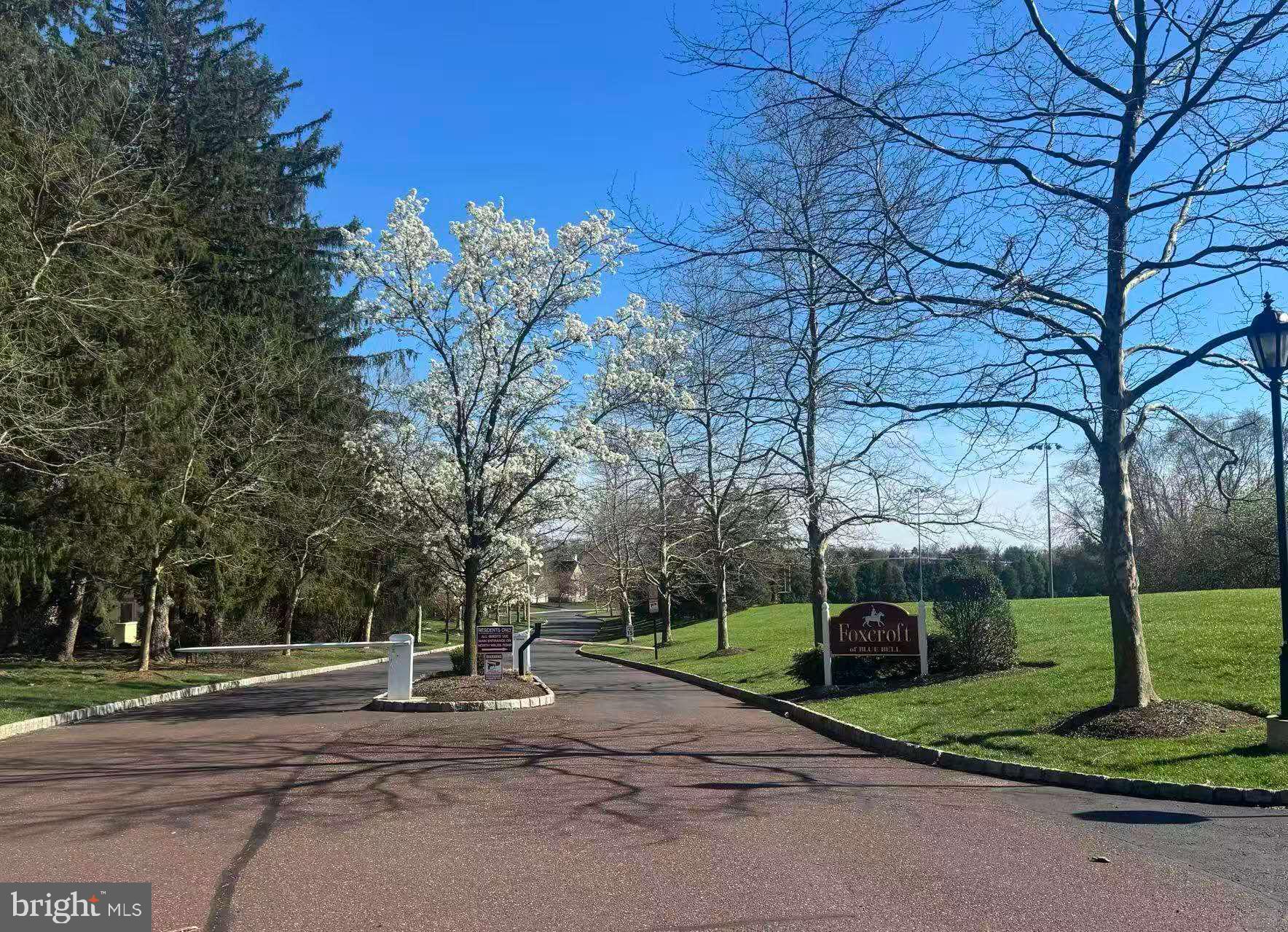 FOXCROFT OF BLUE B - Residential