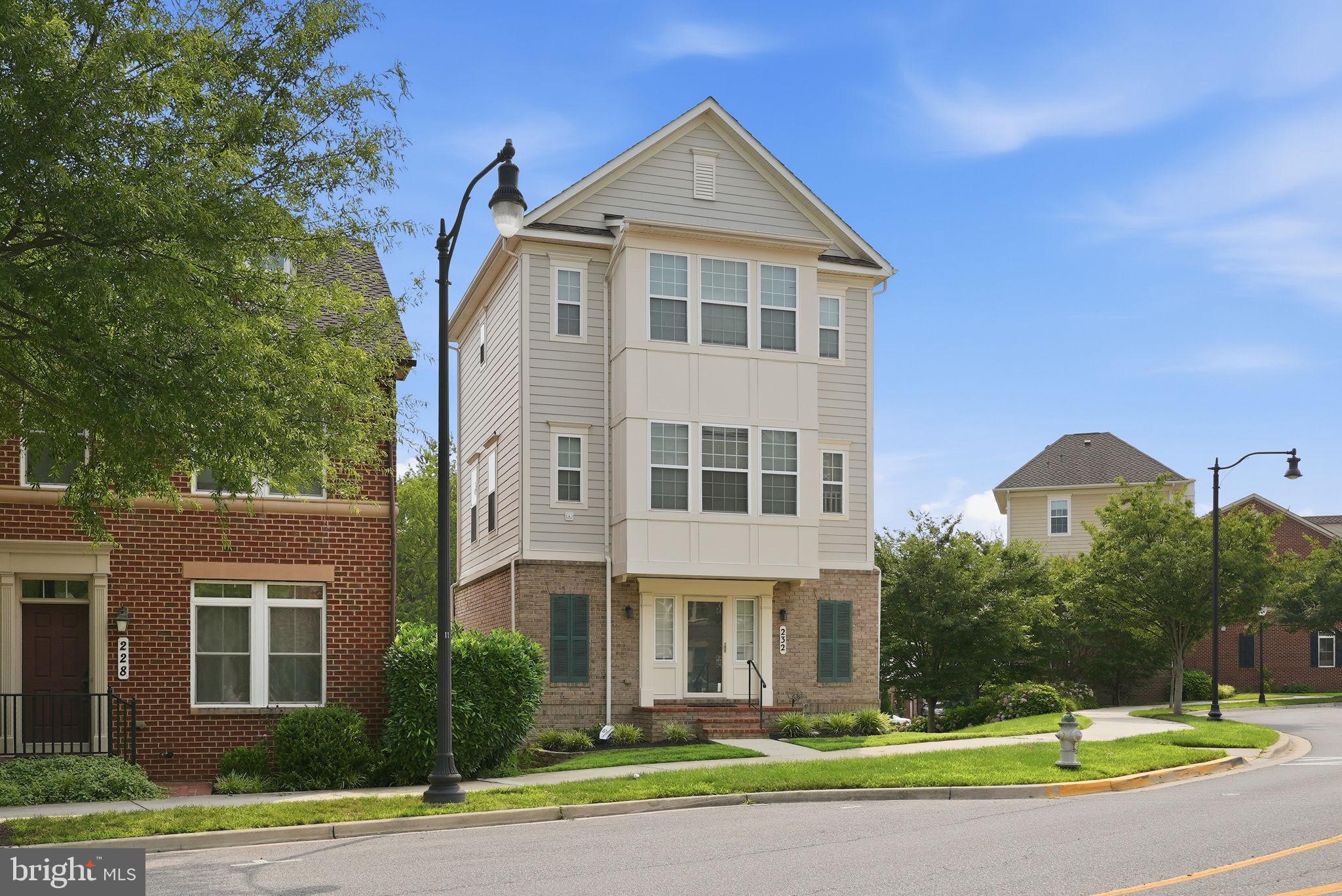 PARKLANDS AT WATKINS MILL - Residential