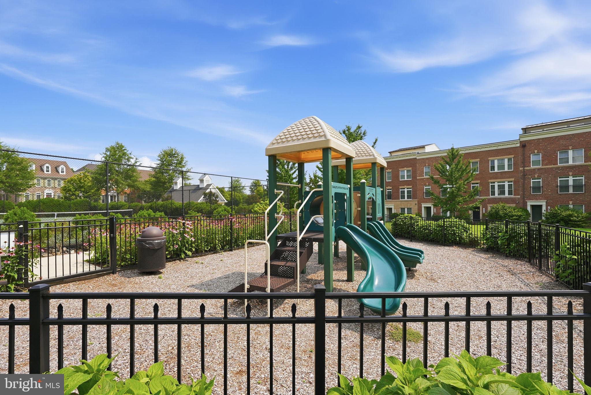 PARKLANDS AT WATKINS MILL - Residential