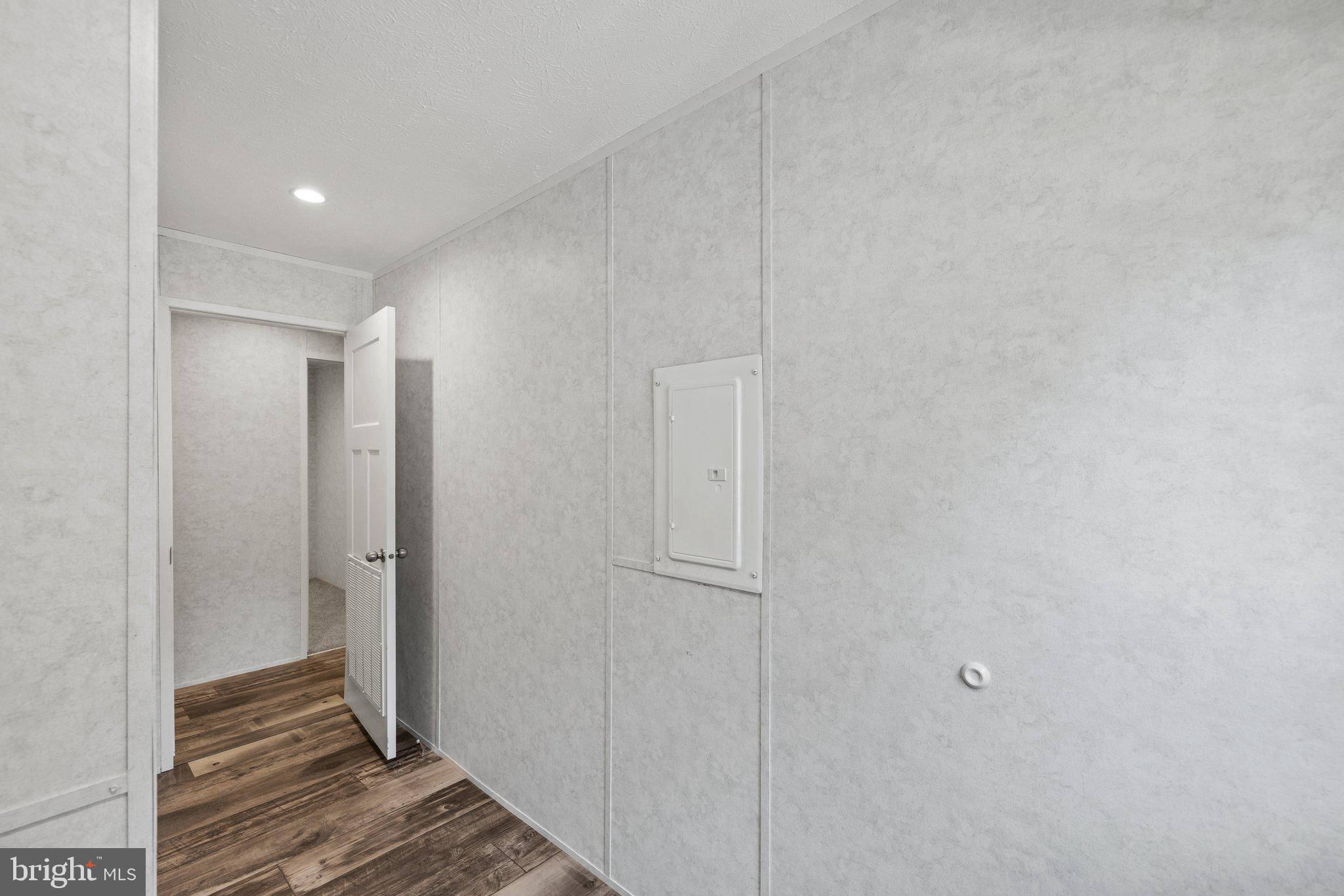 SHADYDELL PARK - Residential