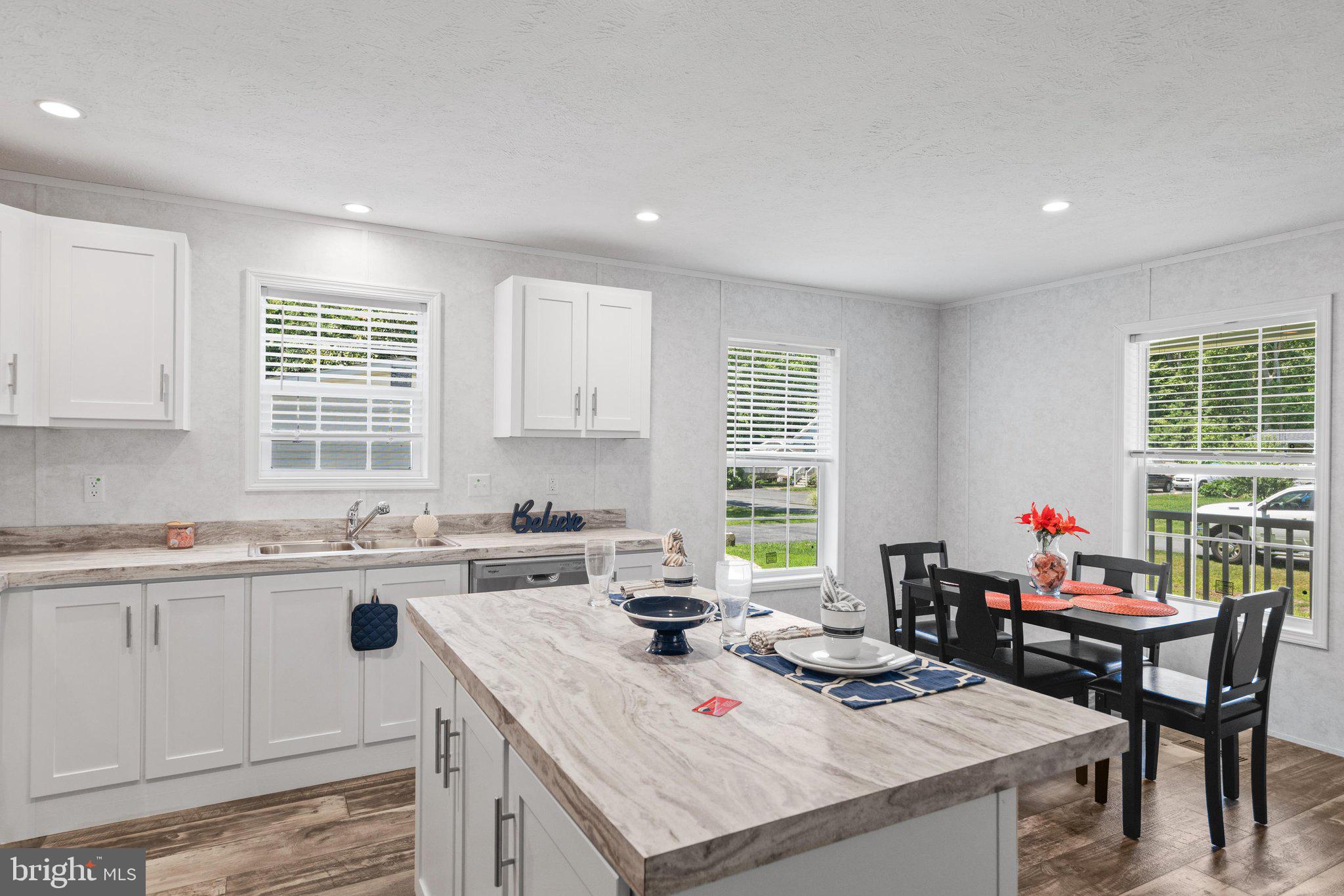 SHADYDELL PARK - Residential