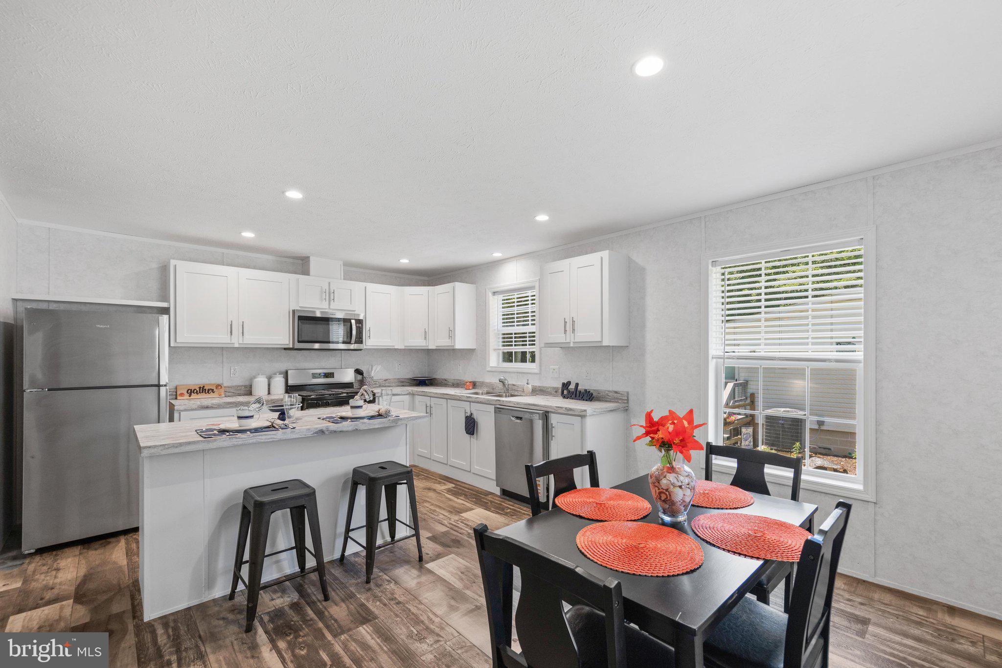 SHADYDELL PARK - Residential