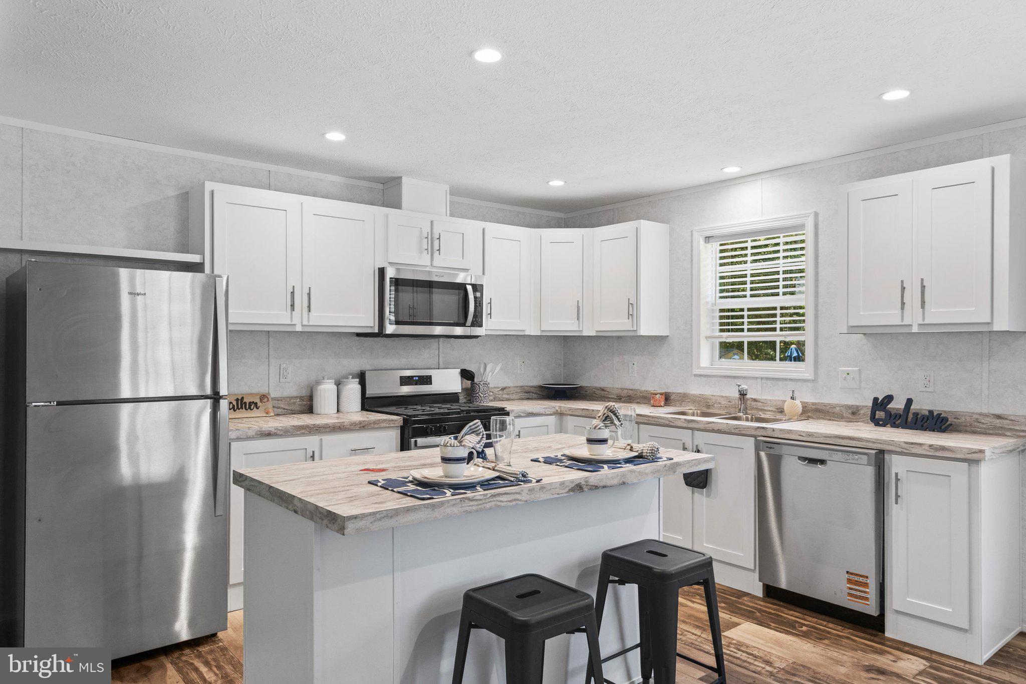 SHADYDELL PARK - Residential