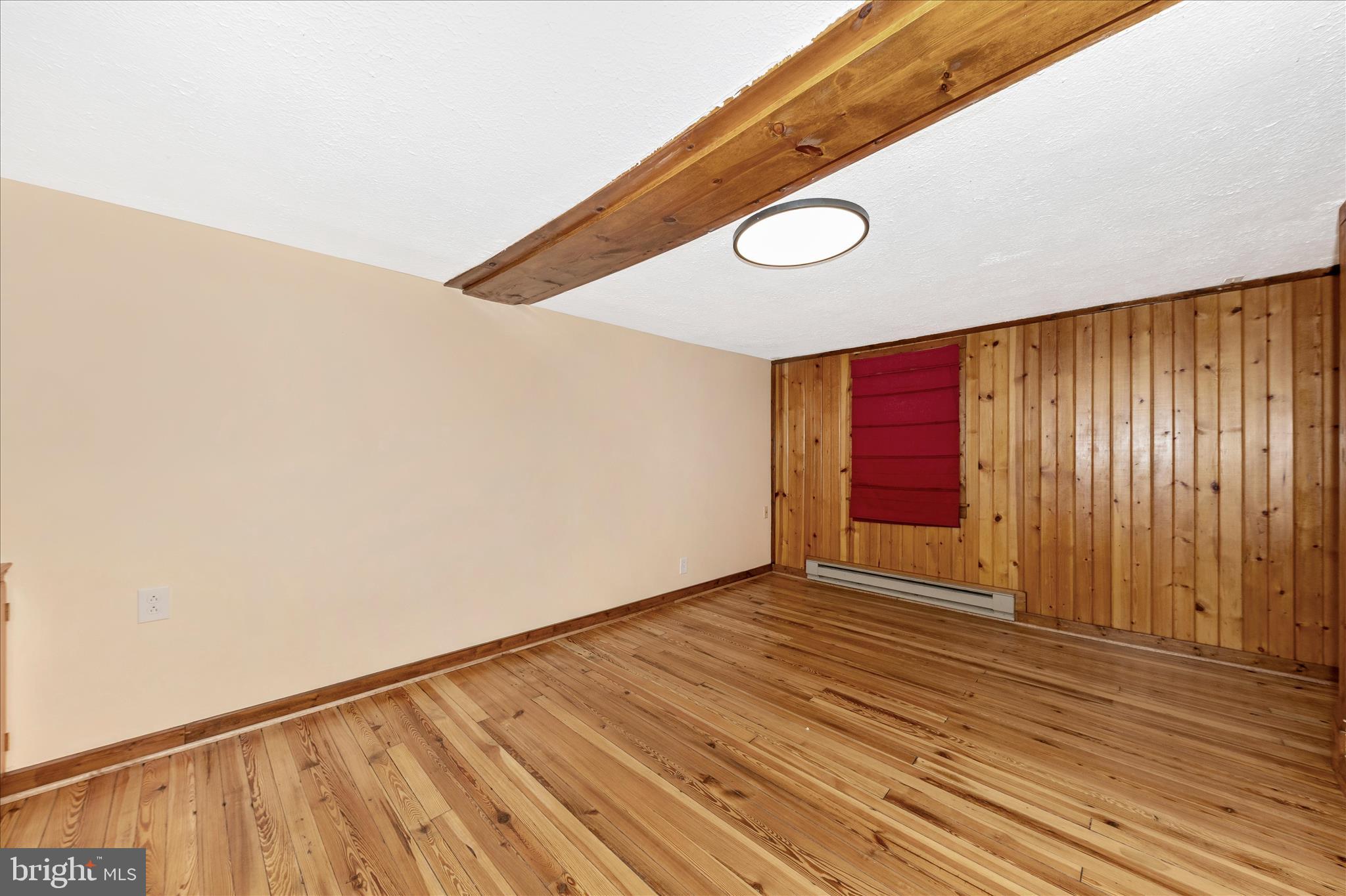 MOUNTAINDALE - Residential