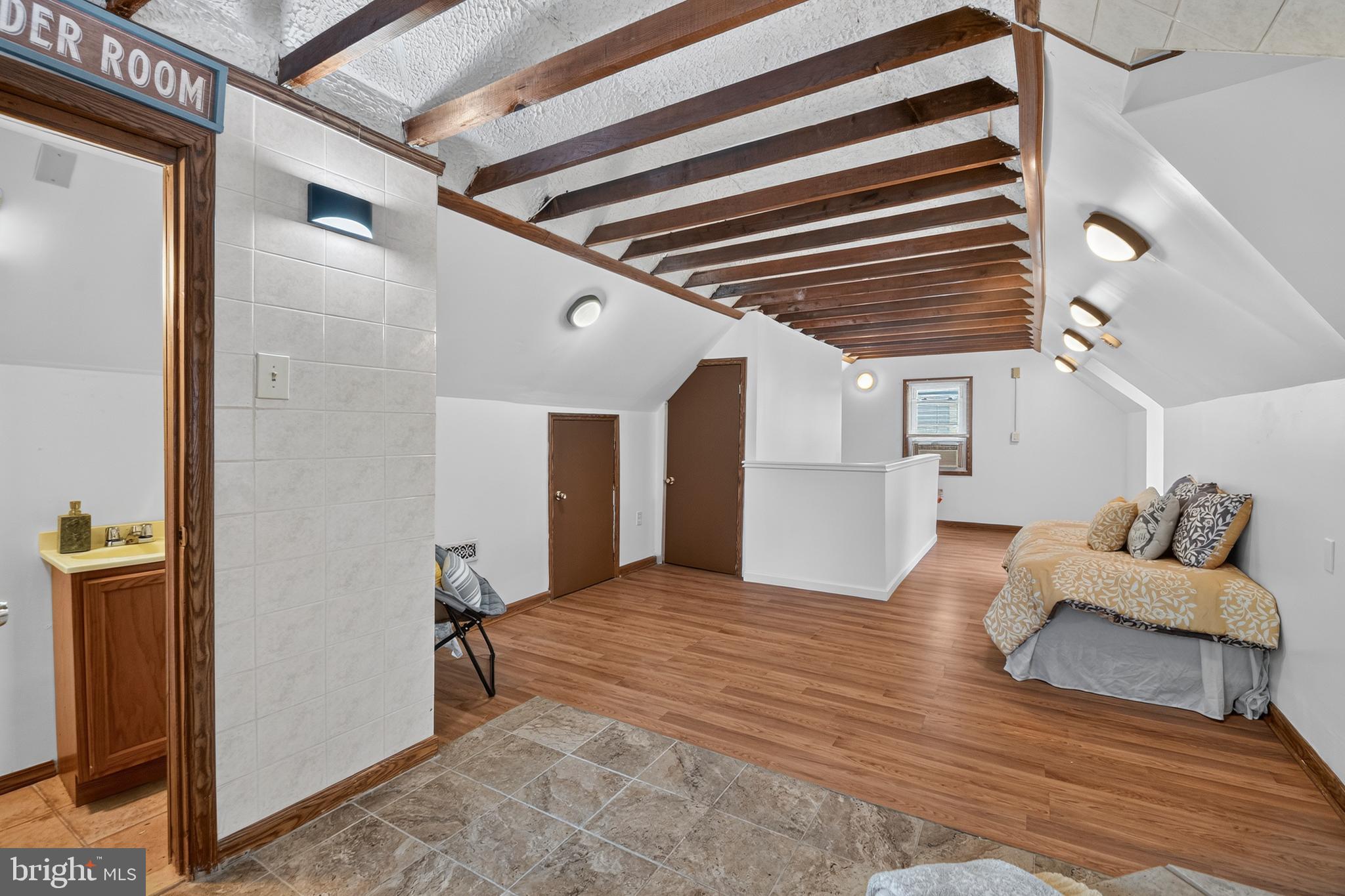 WINDSOR TERRACE - Residential