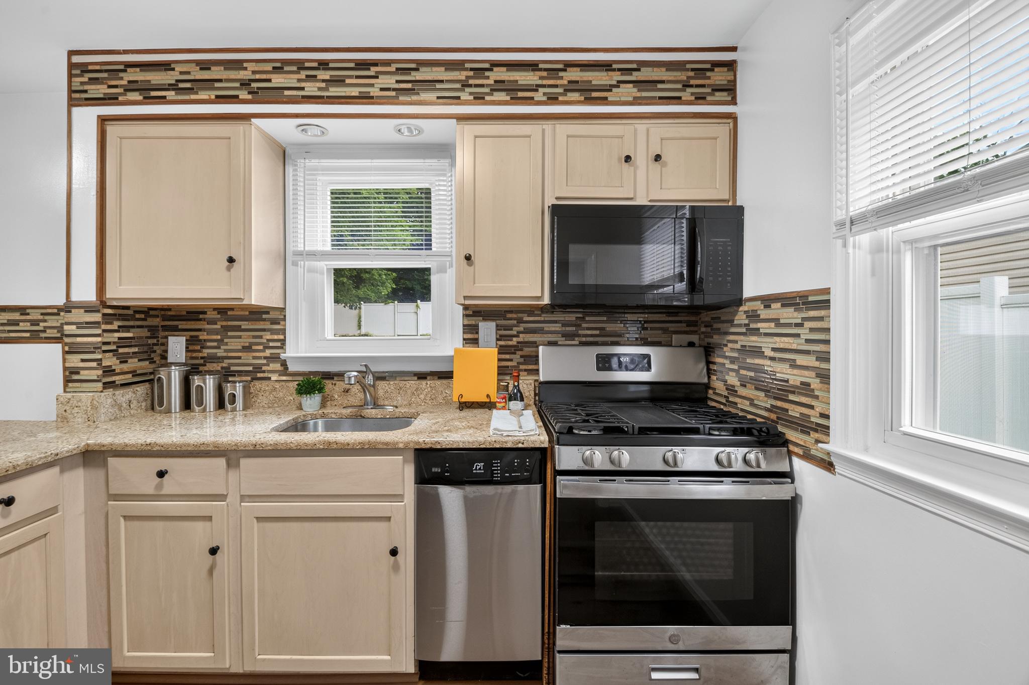 WINDSOR TERRACE - Residential