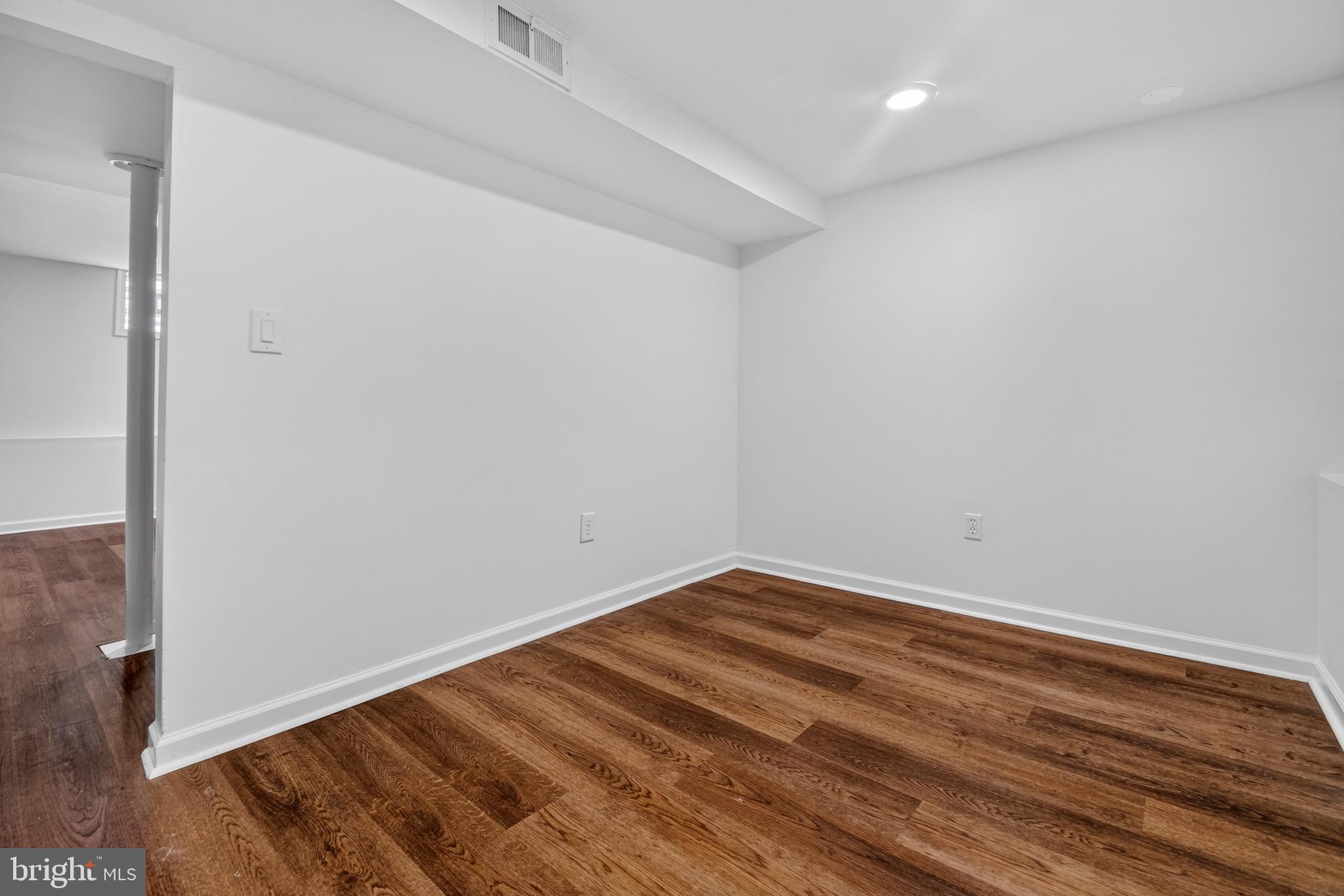 WINDSOR TERRACE - Residential