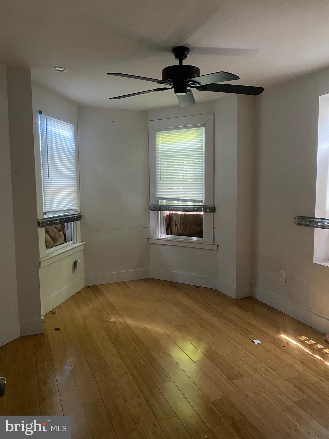 PHILADELPHIA (NORTHWEST) - Residential