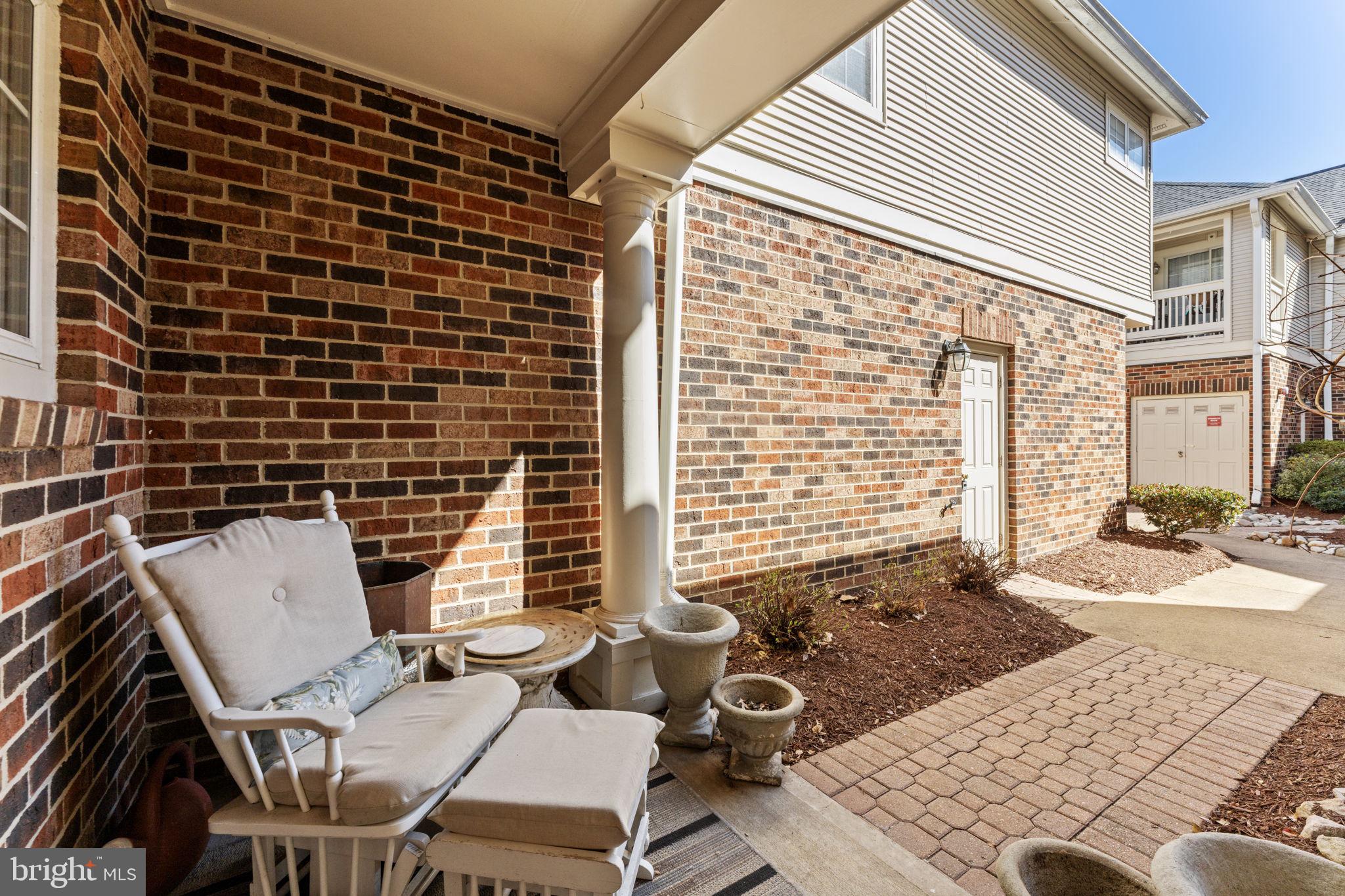 CHELSEA COURTS - Residential