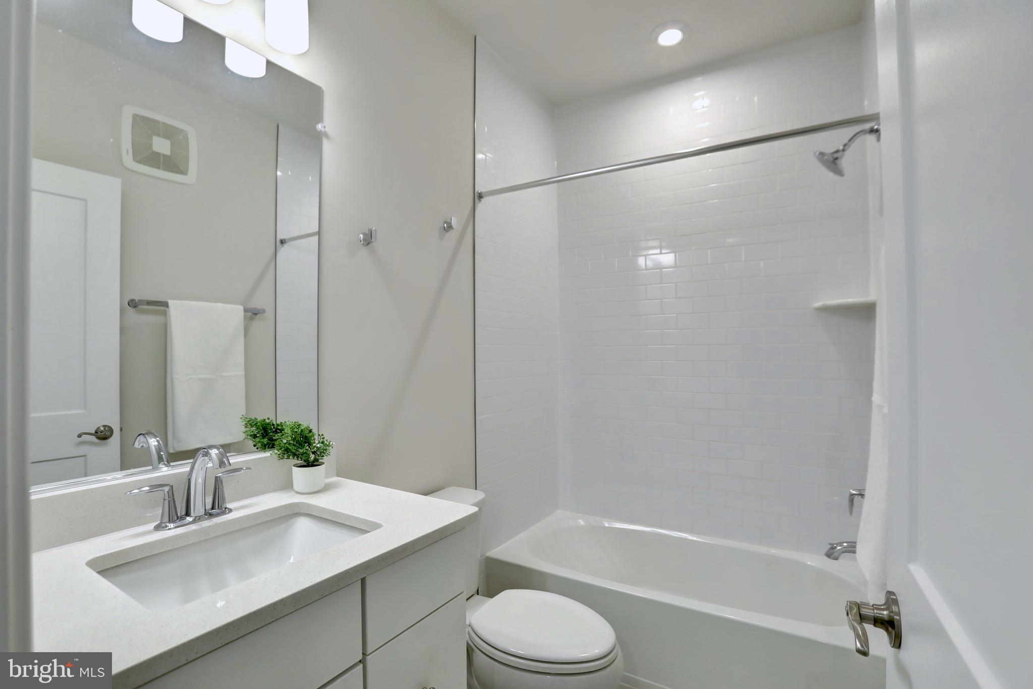 ASHBROOK PLACE - Residential