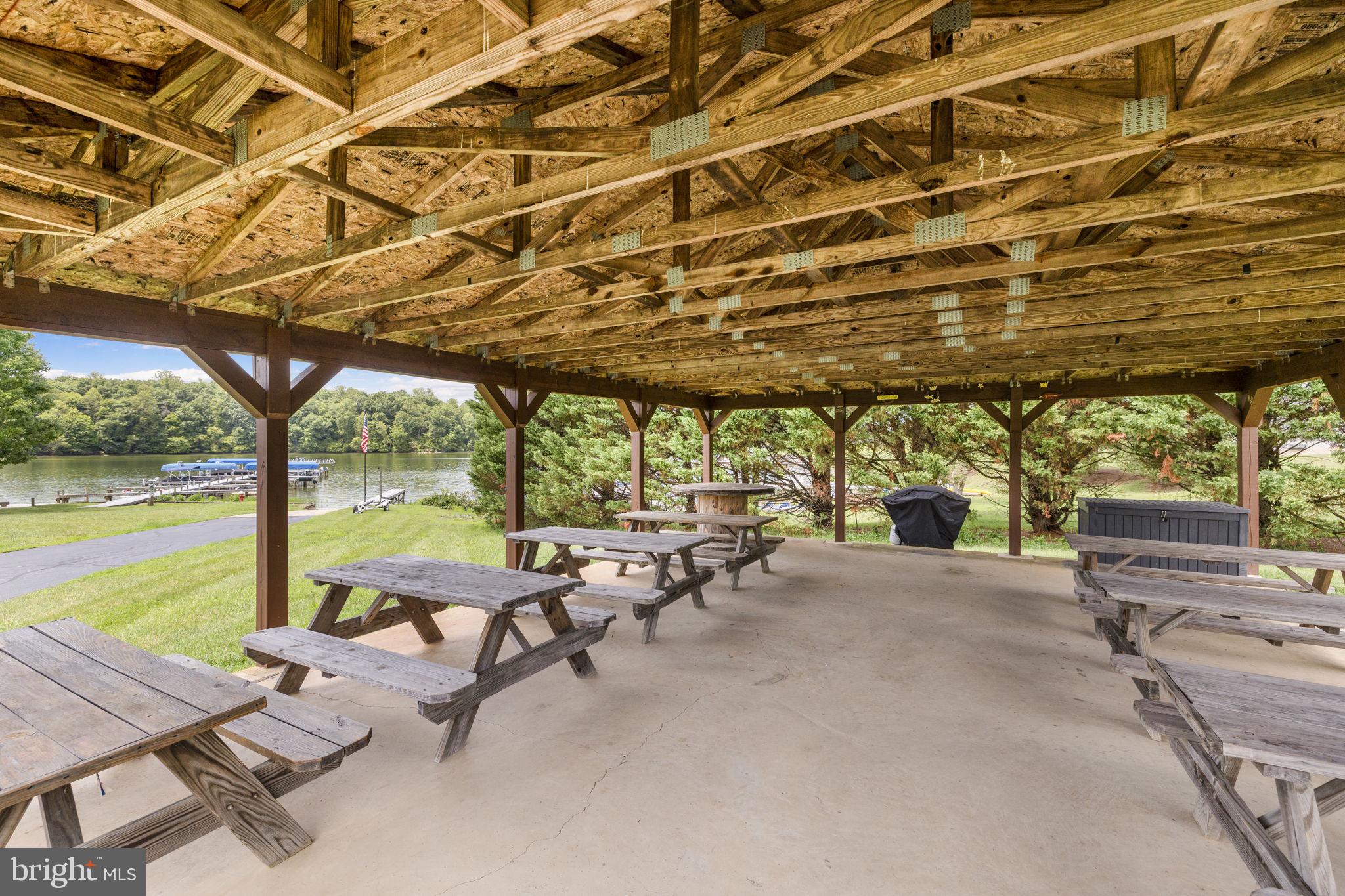 SOUTHWIND SHORES - Residential