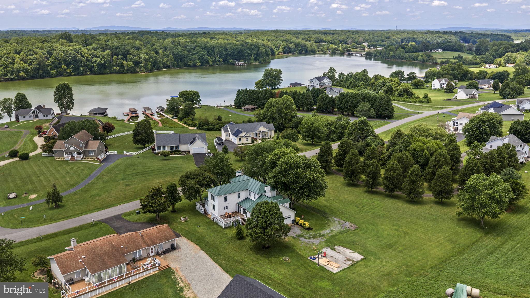 SOUTHWIND SHORES - Residential
