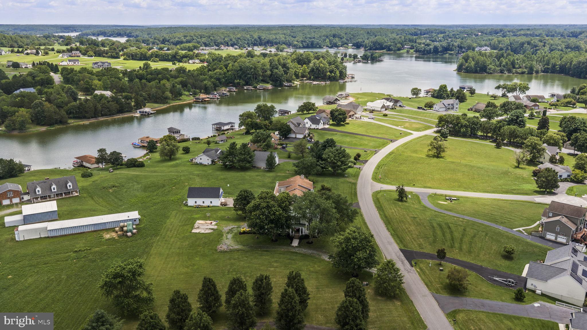 SOUTHWIND SHORES - Residential