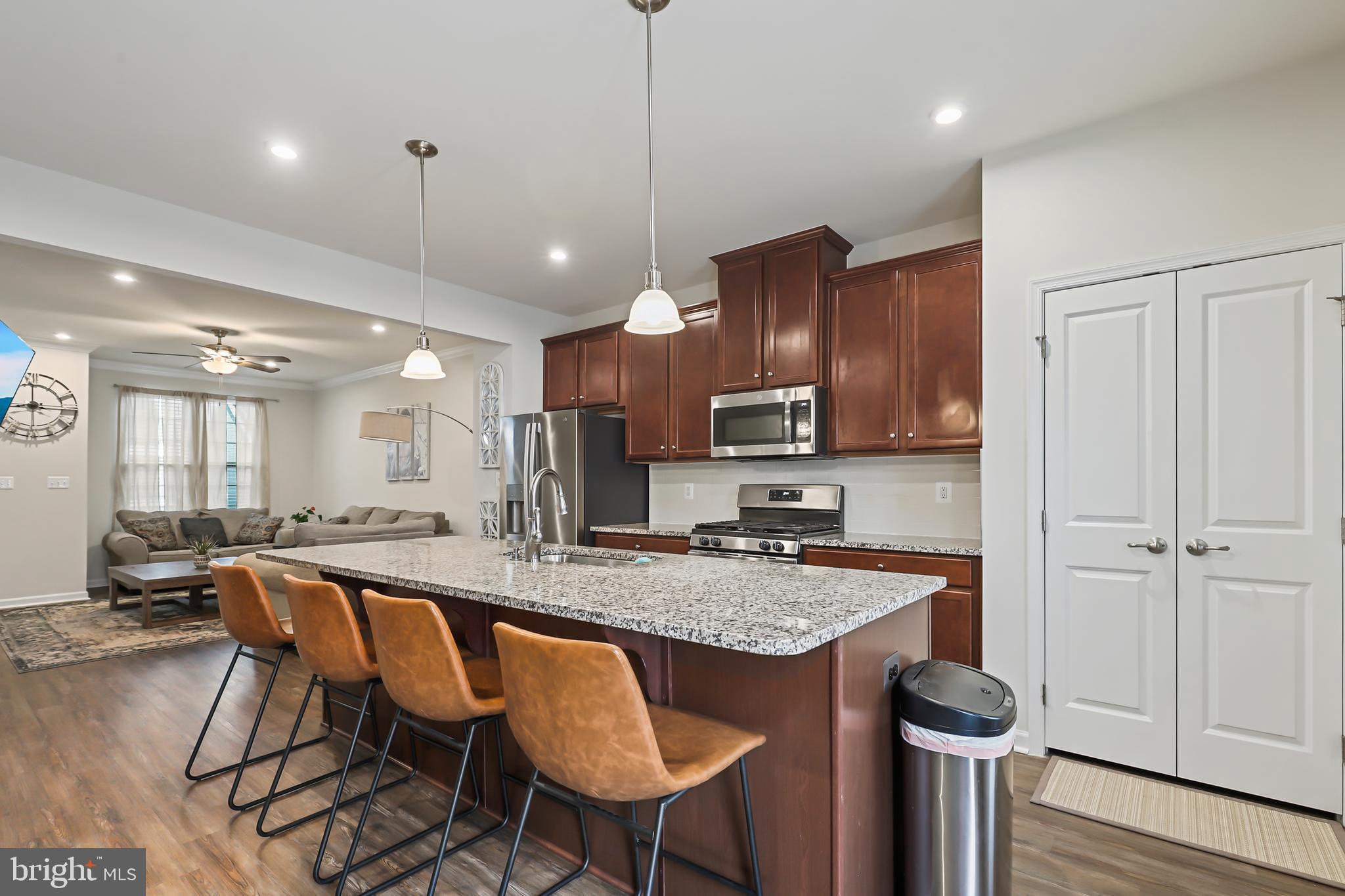 POTOMAC SHORES - Residential