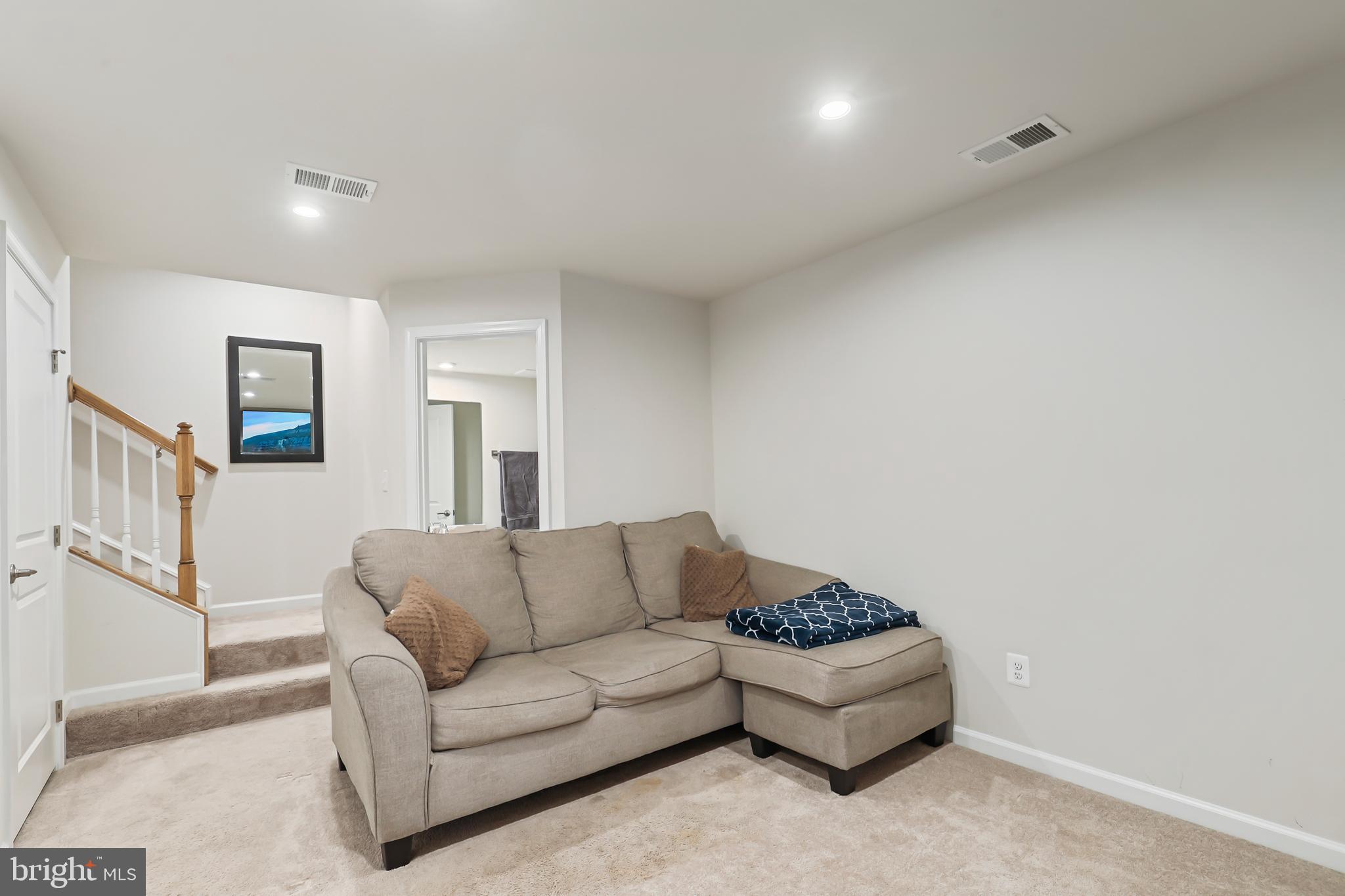 POTOMAC SHORES - Residential