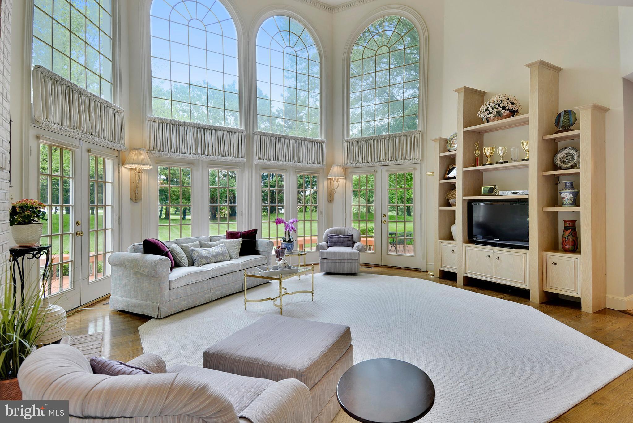 FALCONHURST - Residential