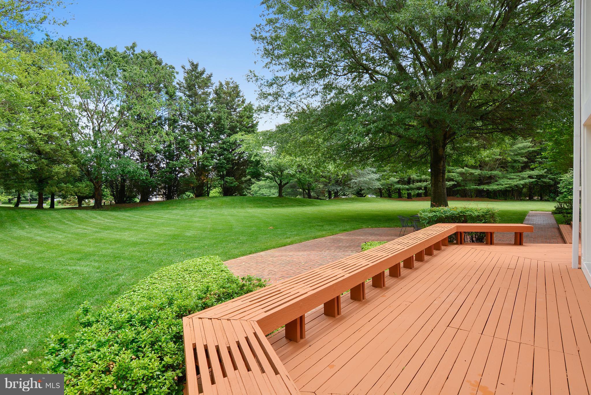 FALCONHURST - Residential