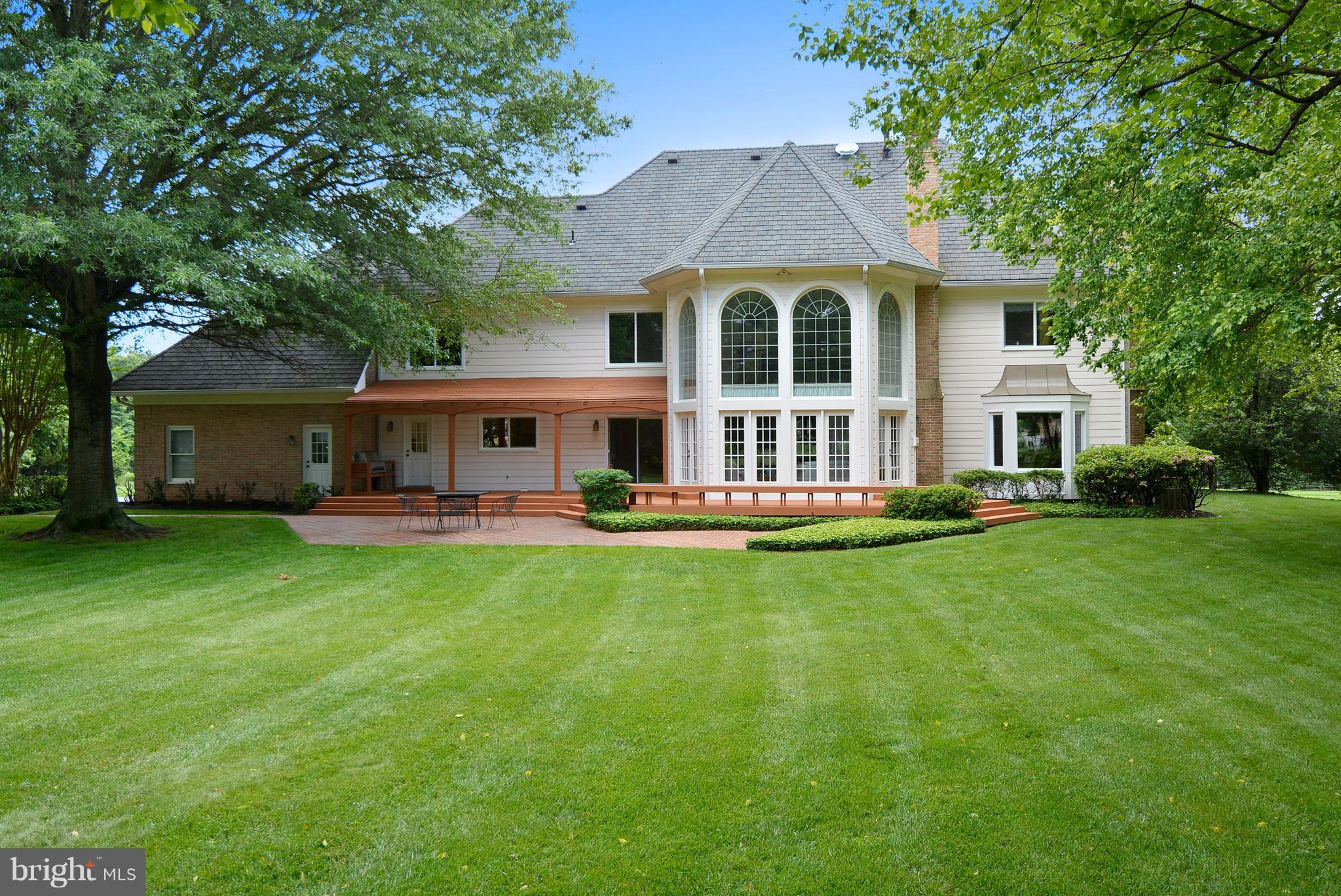 FALCONHURST - Residential
