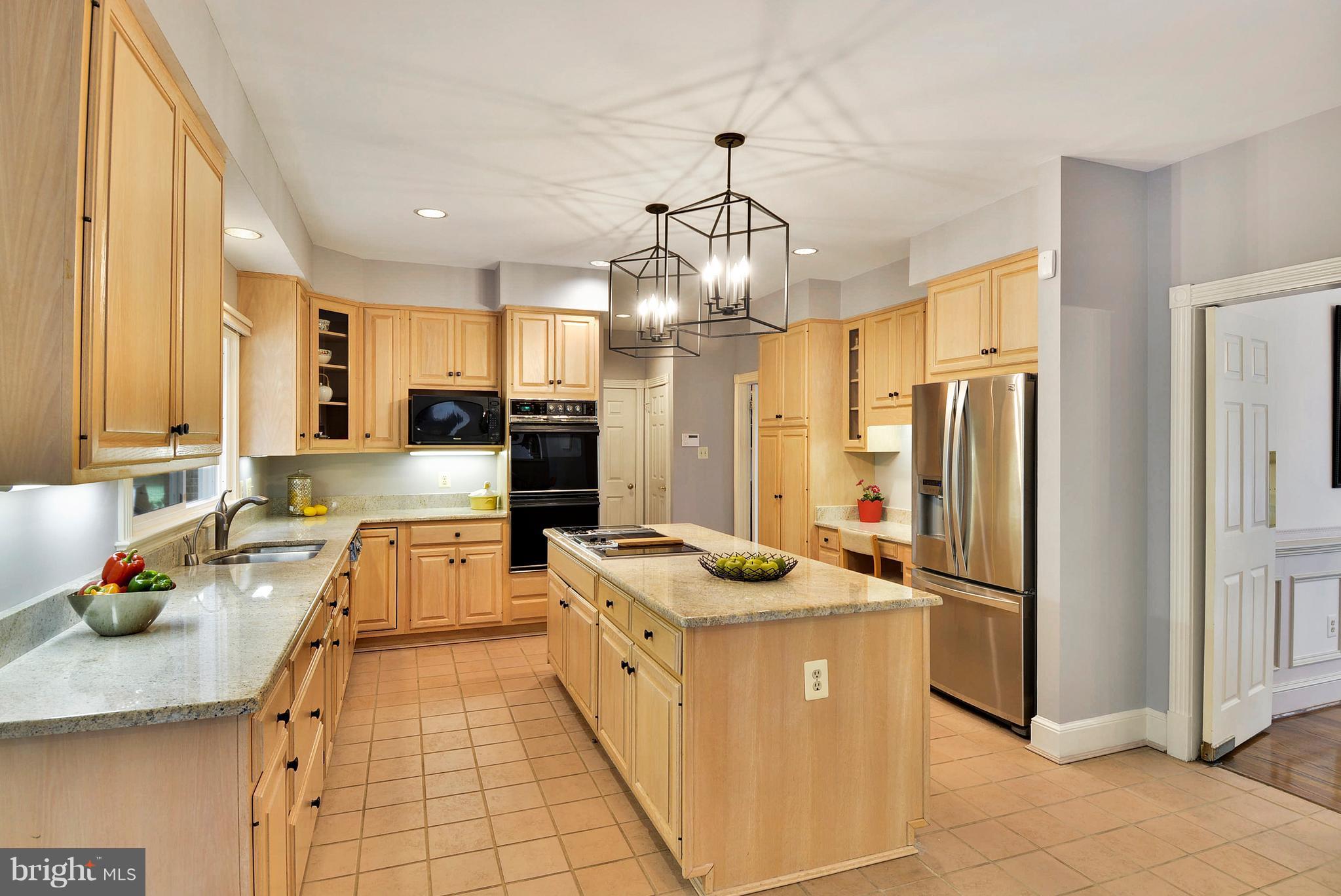 FALCONHURST - Residential