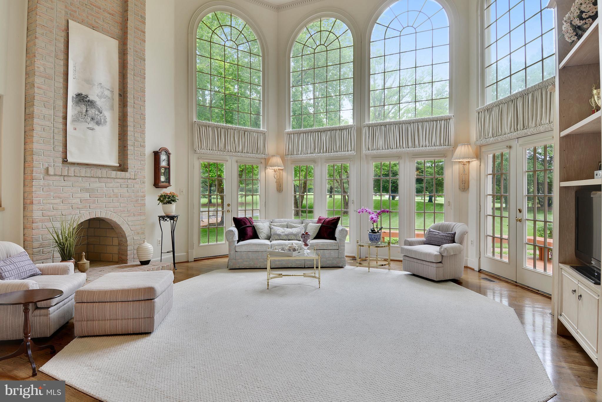 FALCONHURST - Residential