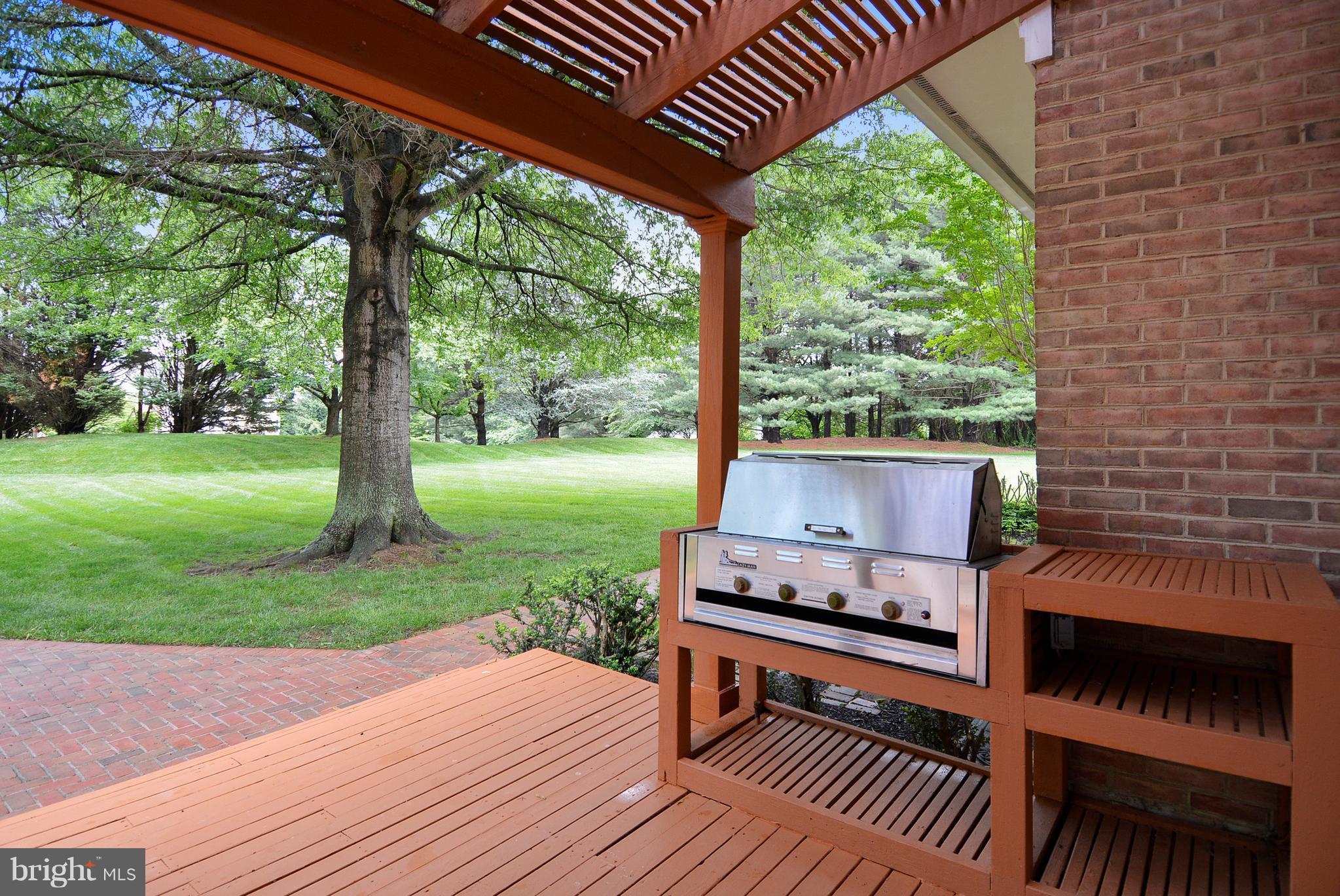 FALCONHURST - Residential