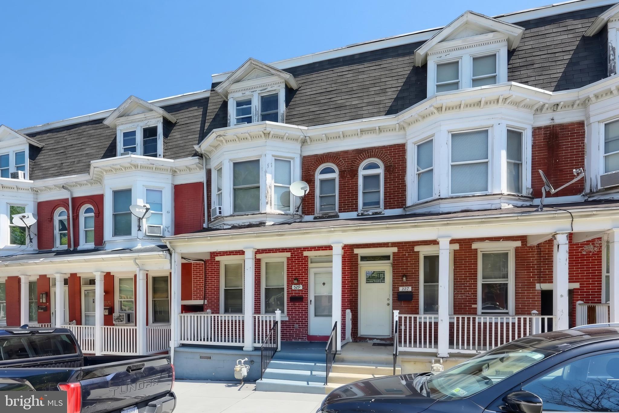 PARKWAY - Residential