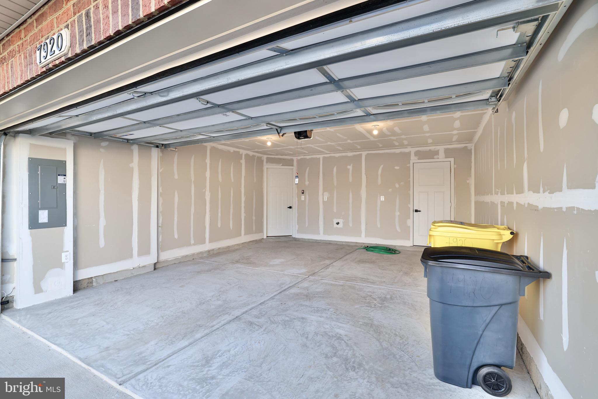 PARKSIDE - Residential Lease