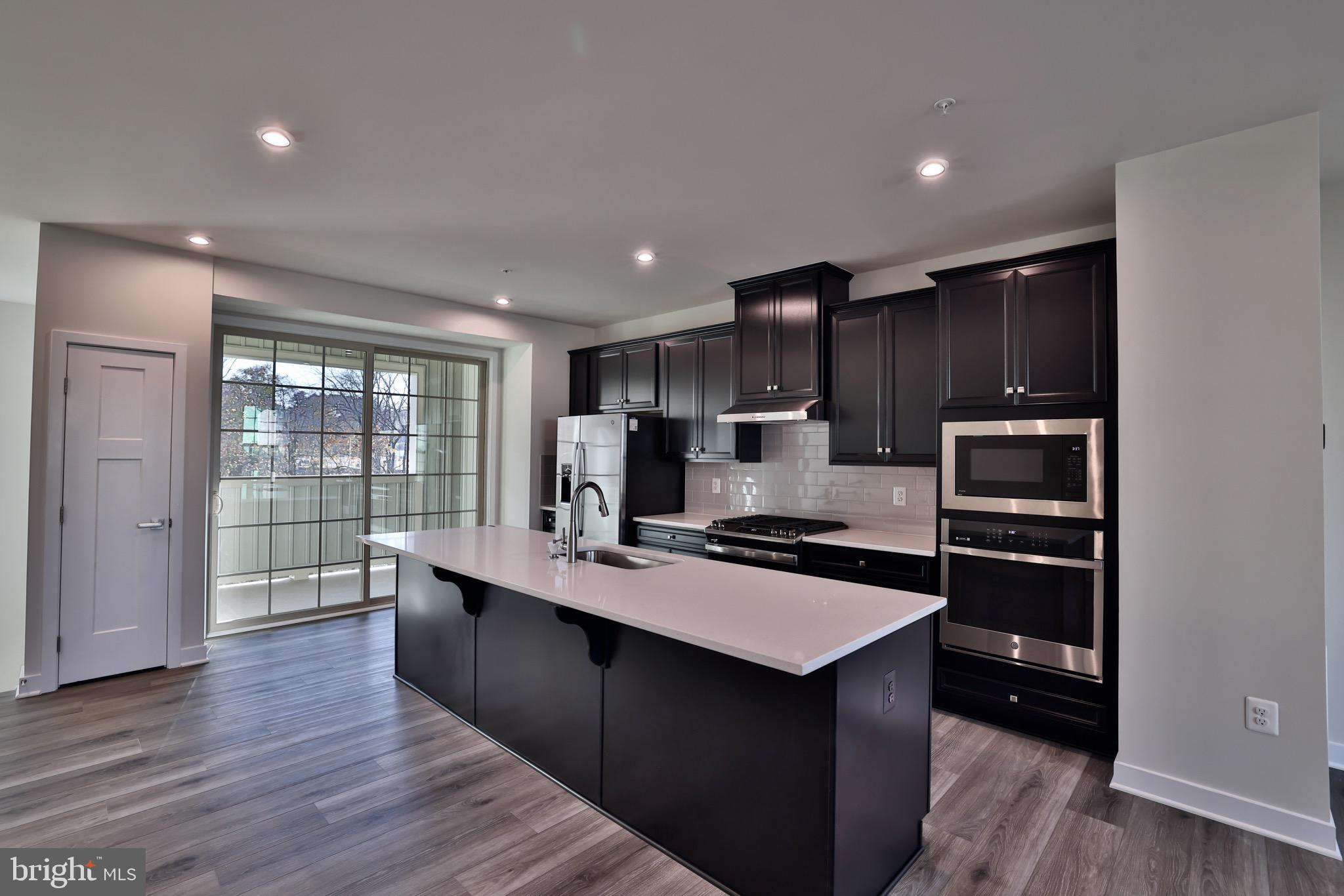 PARKSIDE - Residential Lease