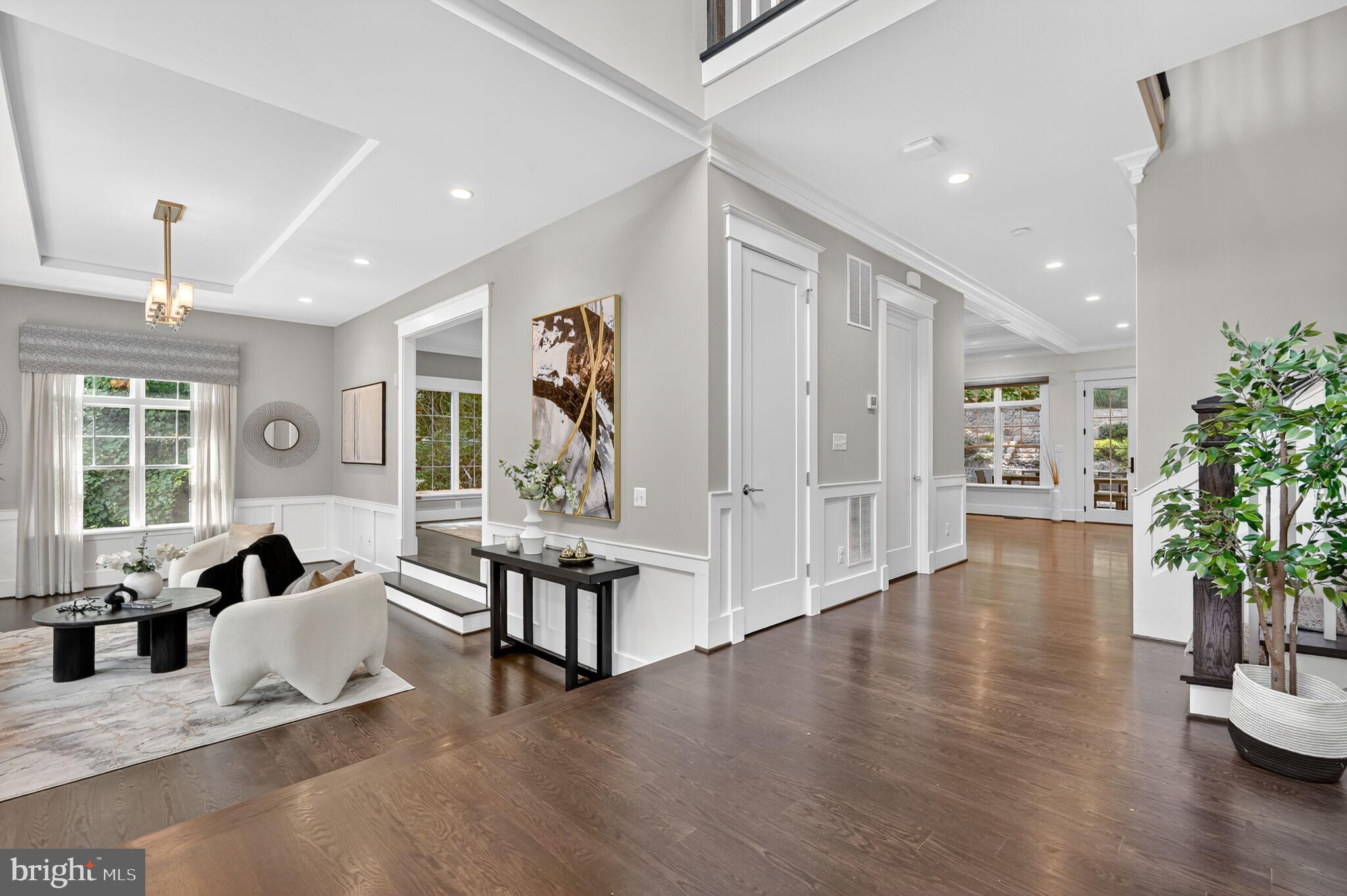 BROYHILL FOREST - Residential